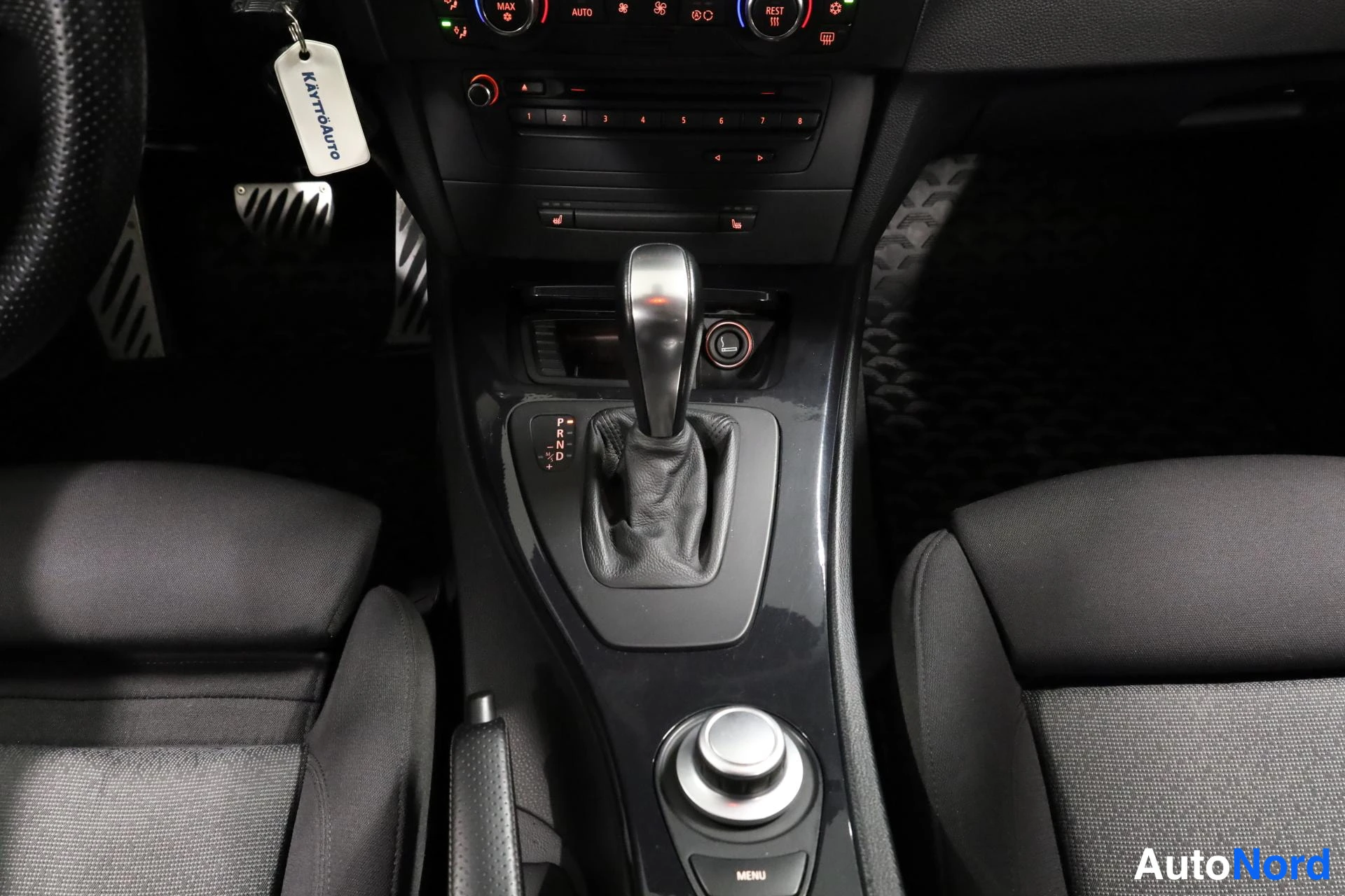 Harmaa BMW 335i 2007, yksityiskohta, kuva 24