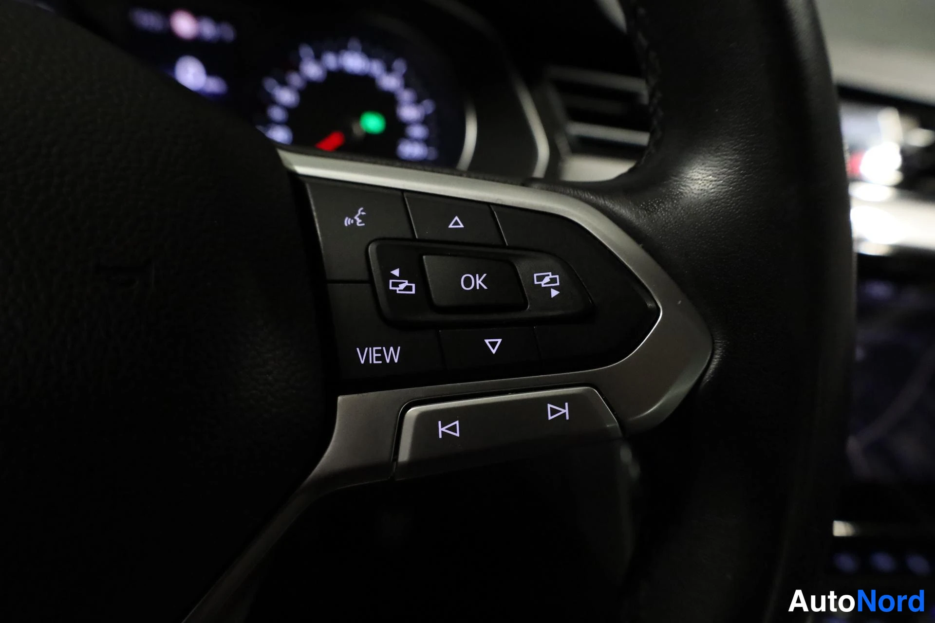 Harmaa Volkswagen Passat 2020, yksityiskohta, kuva 20