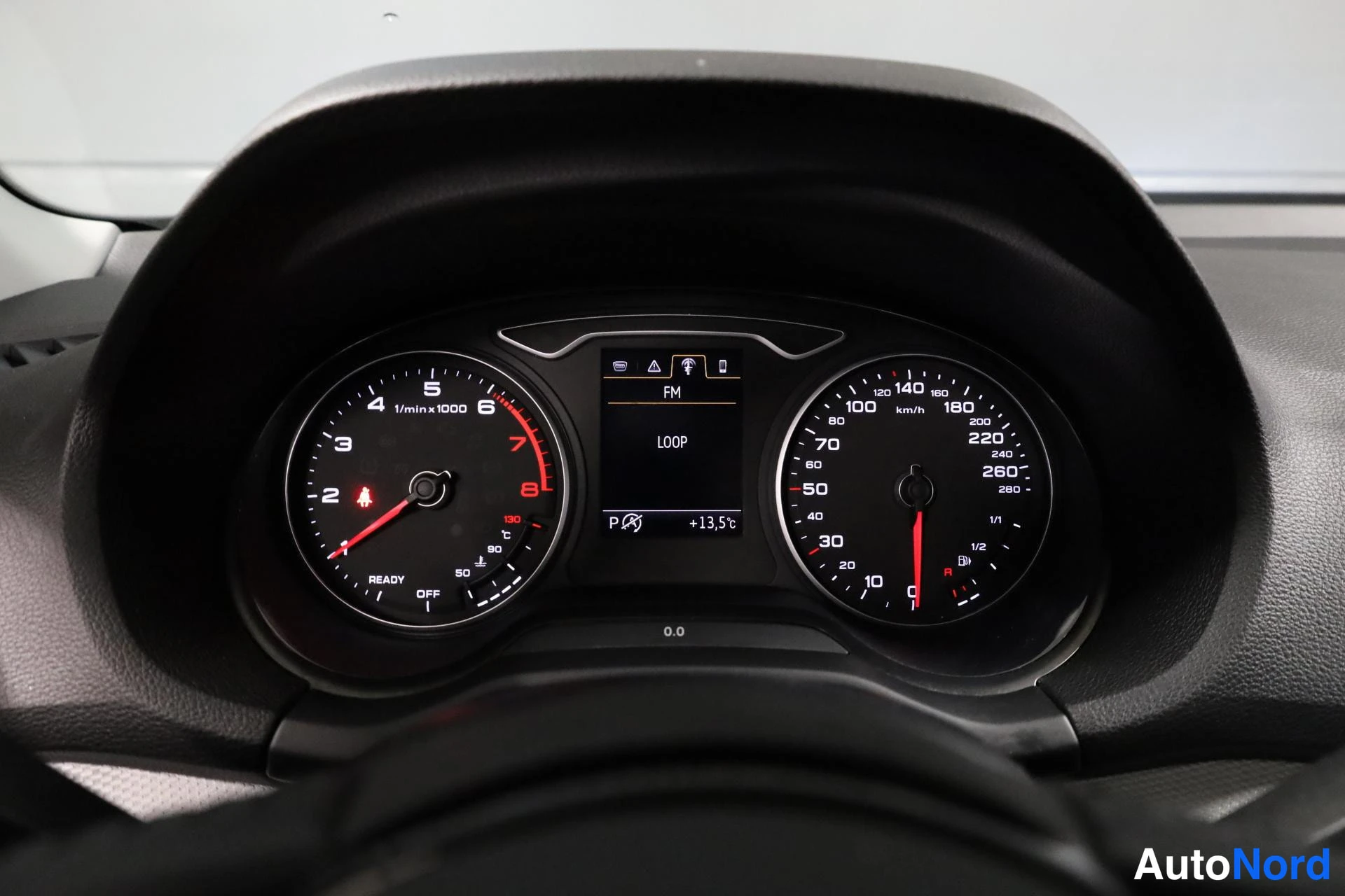 Harmaa Audi Q2 2019, yksityiskohta, kuva 17