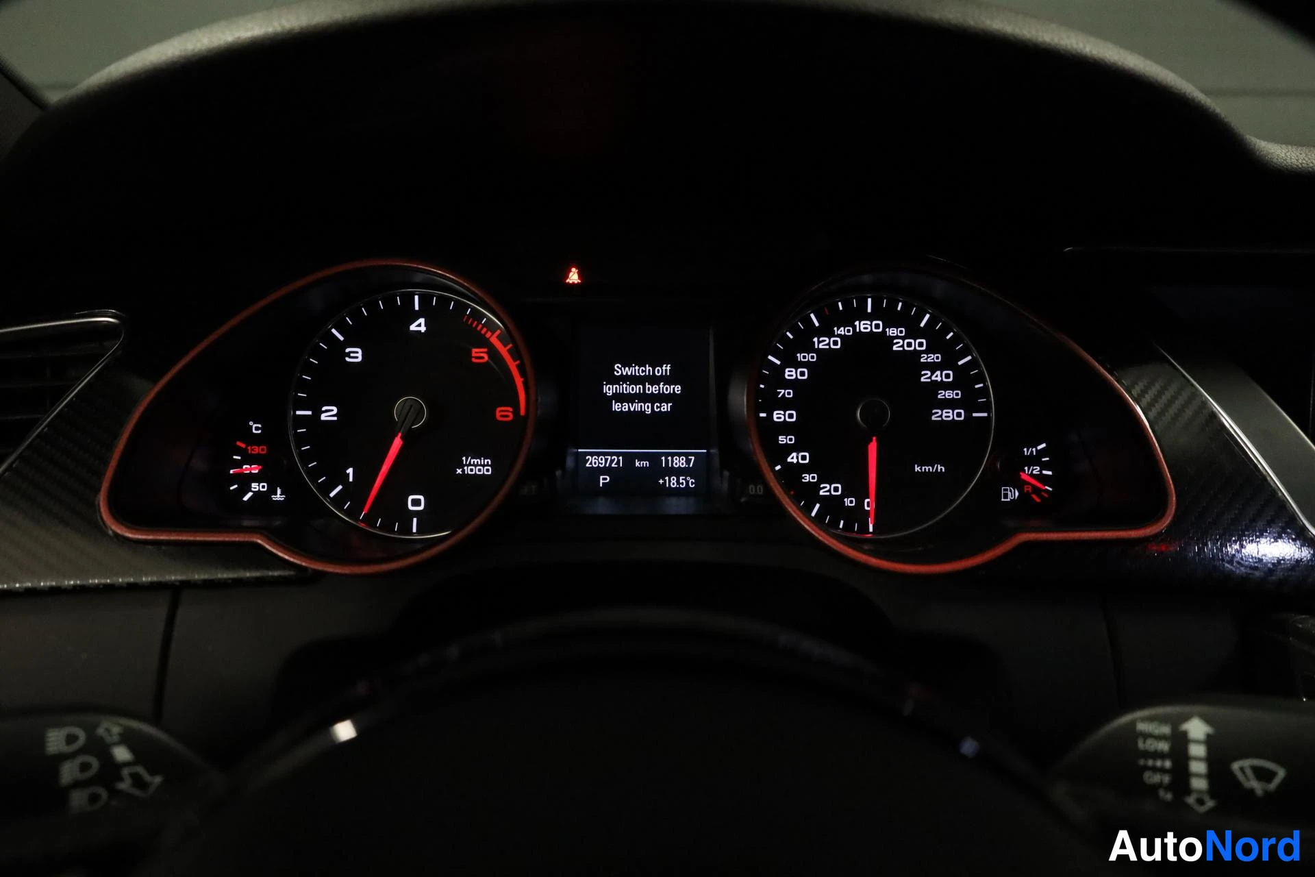 Harmaa Audi A5 2012, yksityiskohta, kuva 27