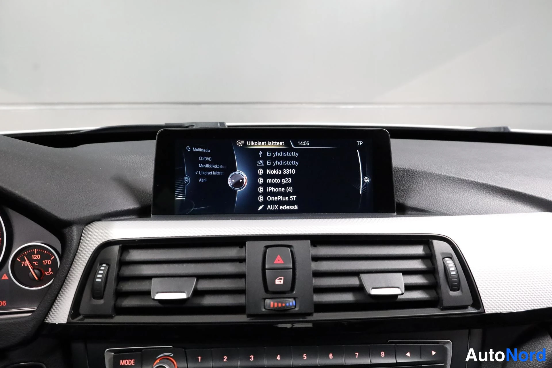 Valkoinen BMW 328i xDrive 2016, kuva 28