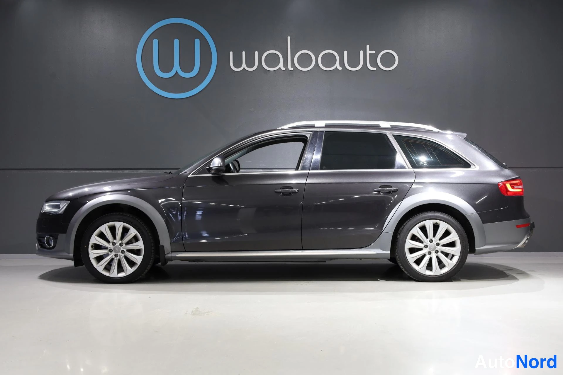 Harmaa Audi A4 allroad quattro 2015, etuviisto, keula vasemmalle, kuva 2