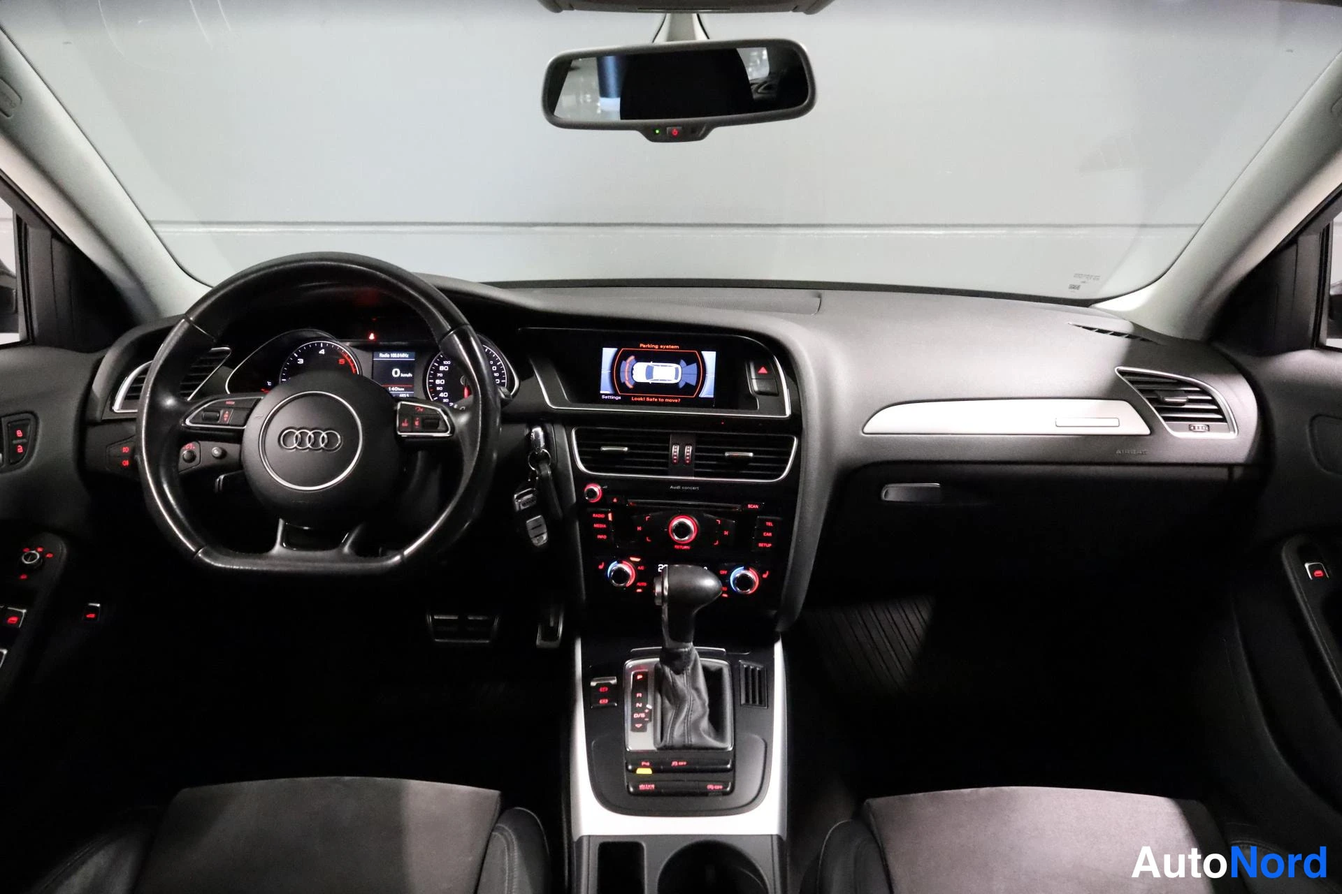 Harmaa Audi A4 allroad quattro 2015, ohjaamo, kuva 10