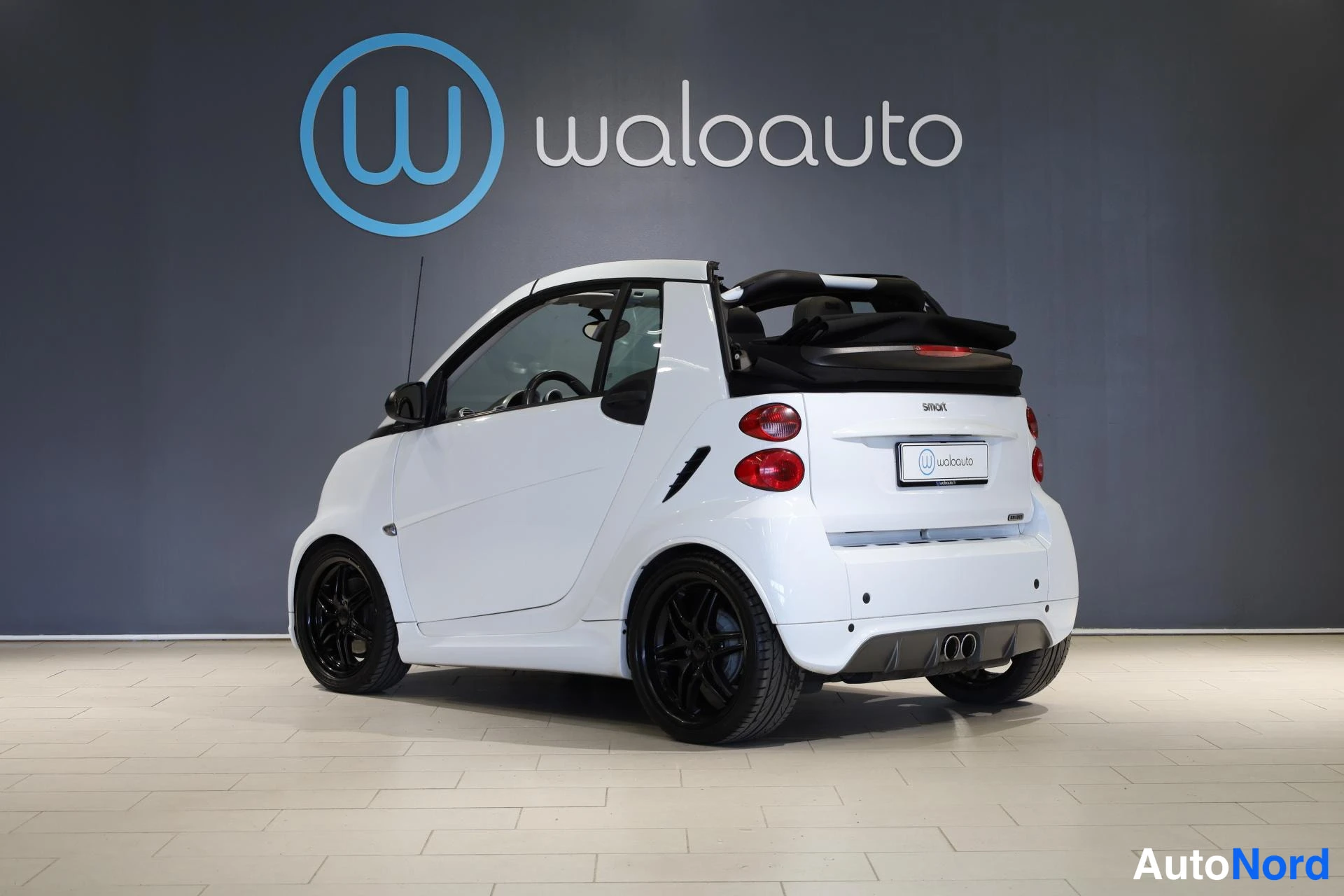 Valkoinen Smart Fortwo 2014, takaviisto, kuva 6