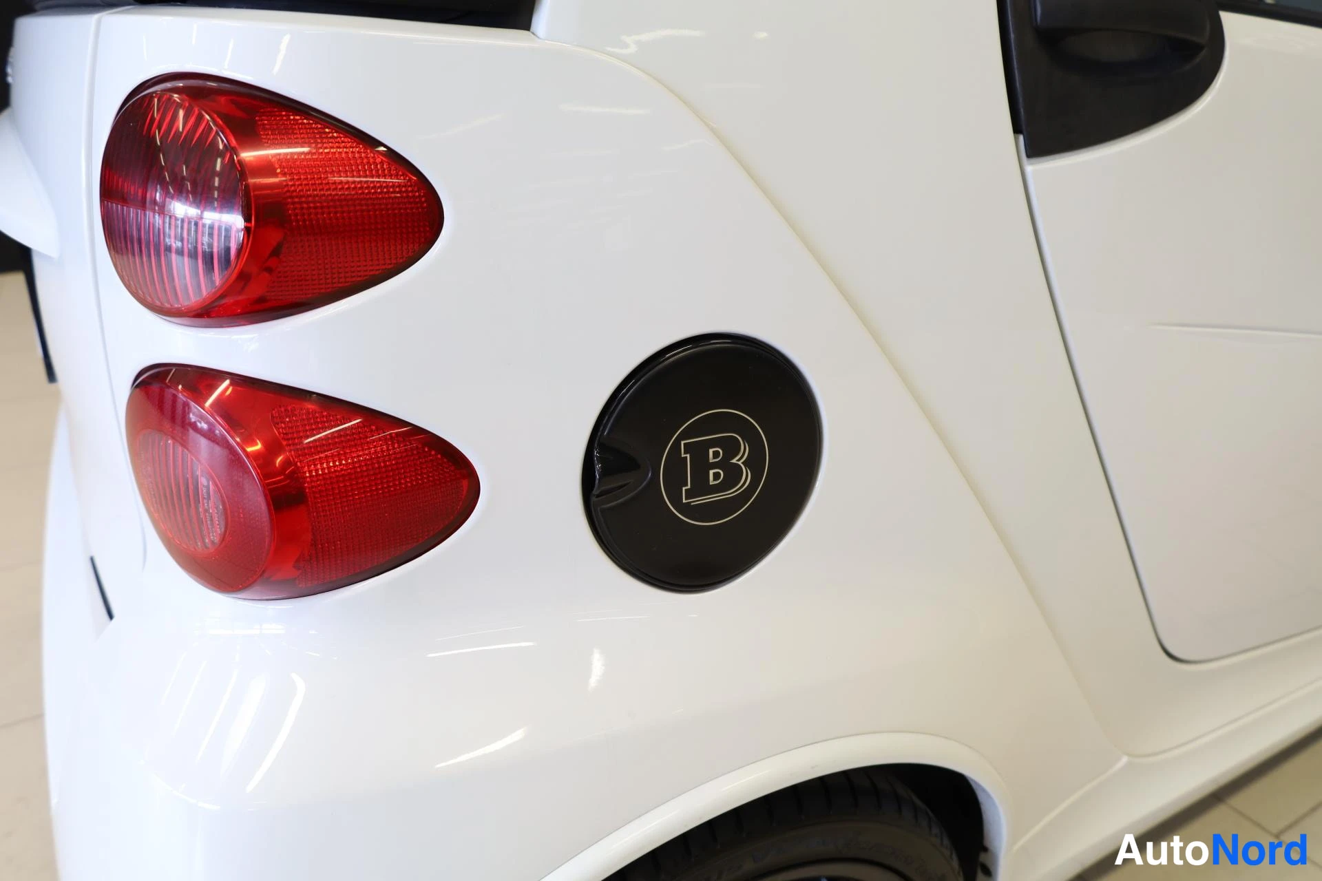 Valkoinen Smart Fortwo 2014, yksityiskohta, kuva 23