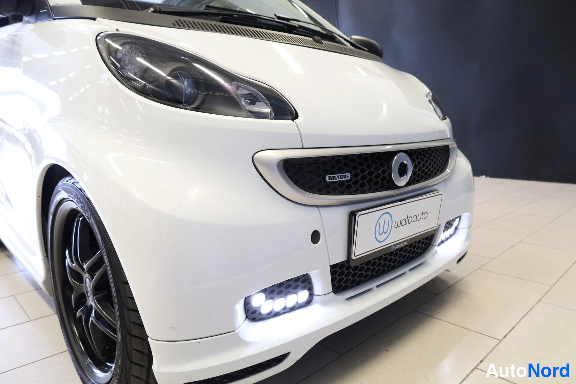 Valkoinen Smart Fortwo 2014, yksityiskohta, kuva 14