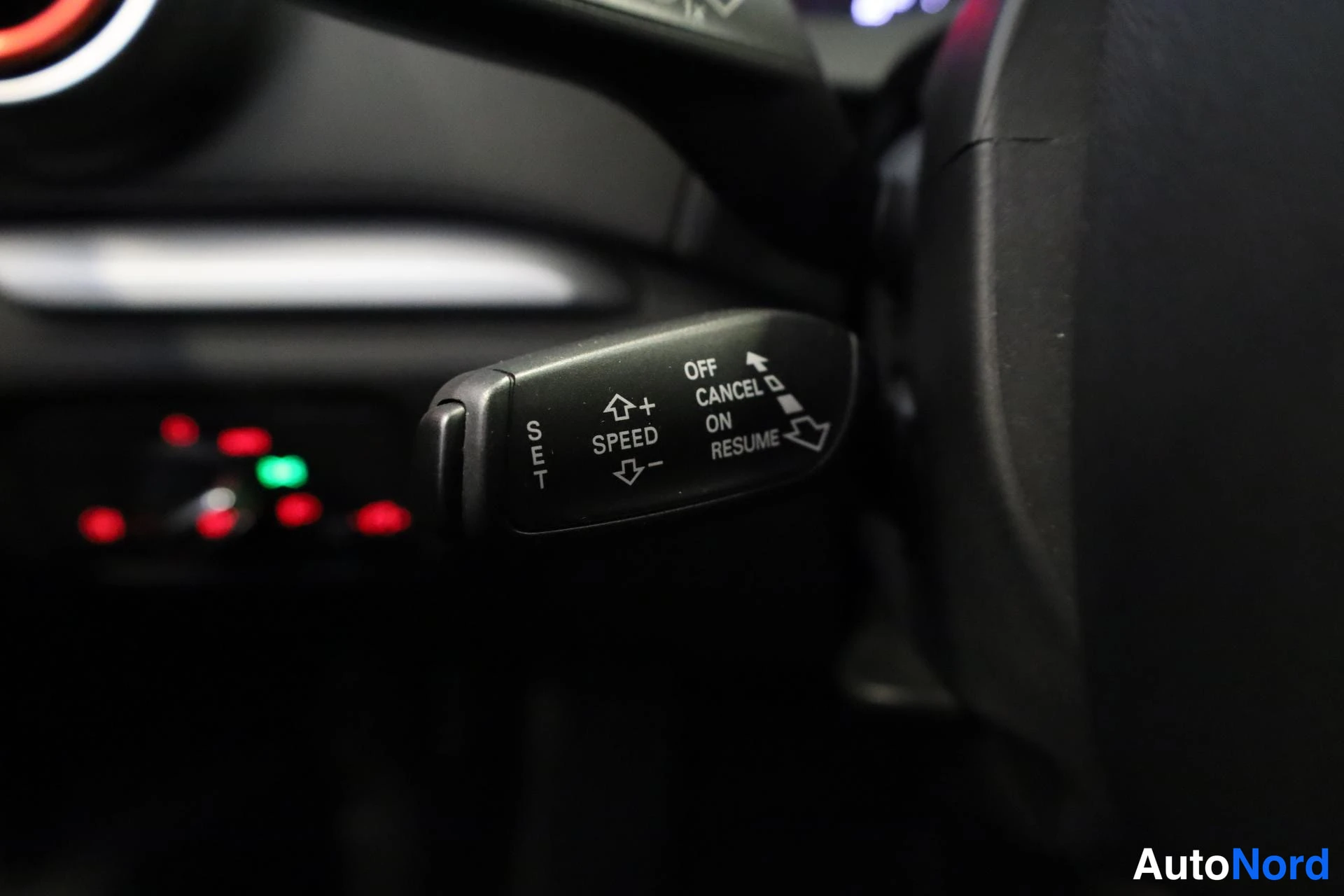 Valkoinen Audi A3 2016, yksityiskohta, kuva 17