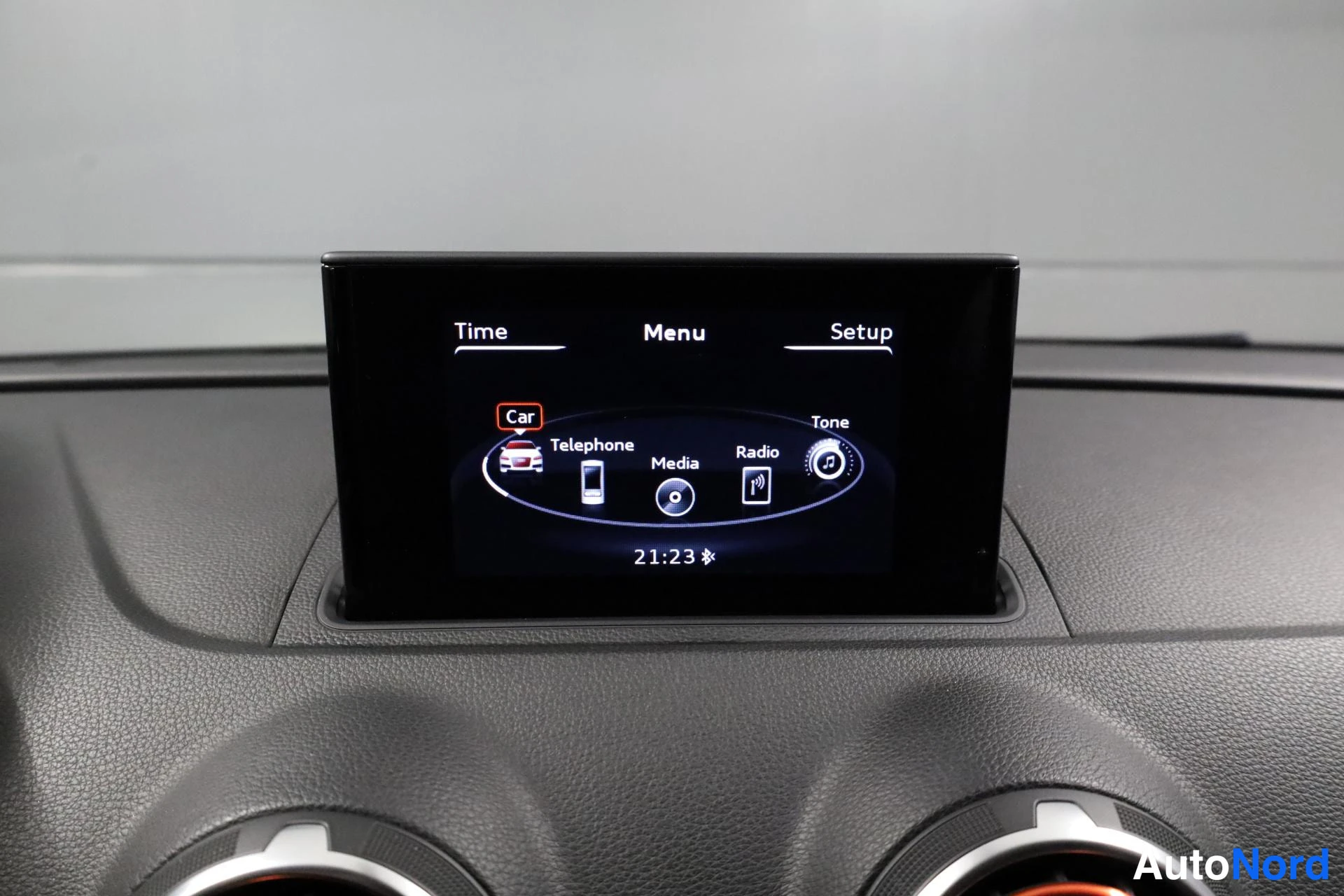 Valkoinen Audi A3 2016, yksityiskohta, kuva 21