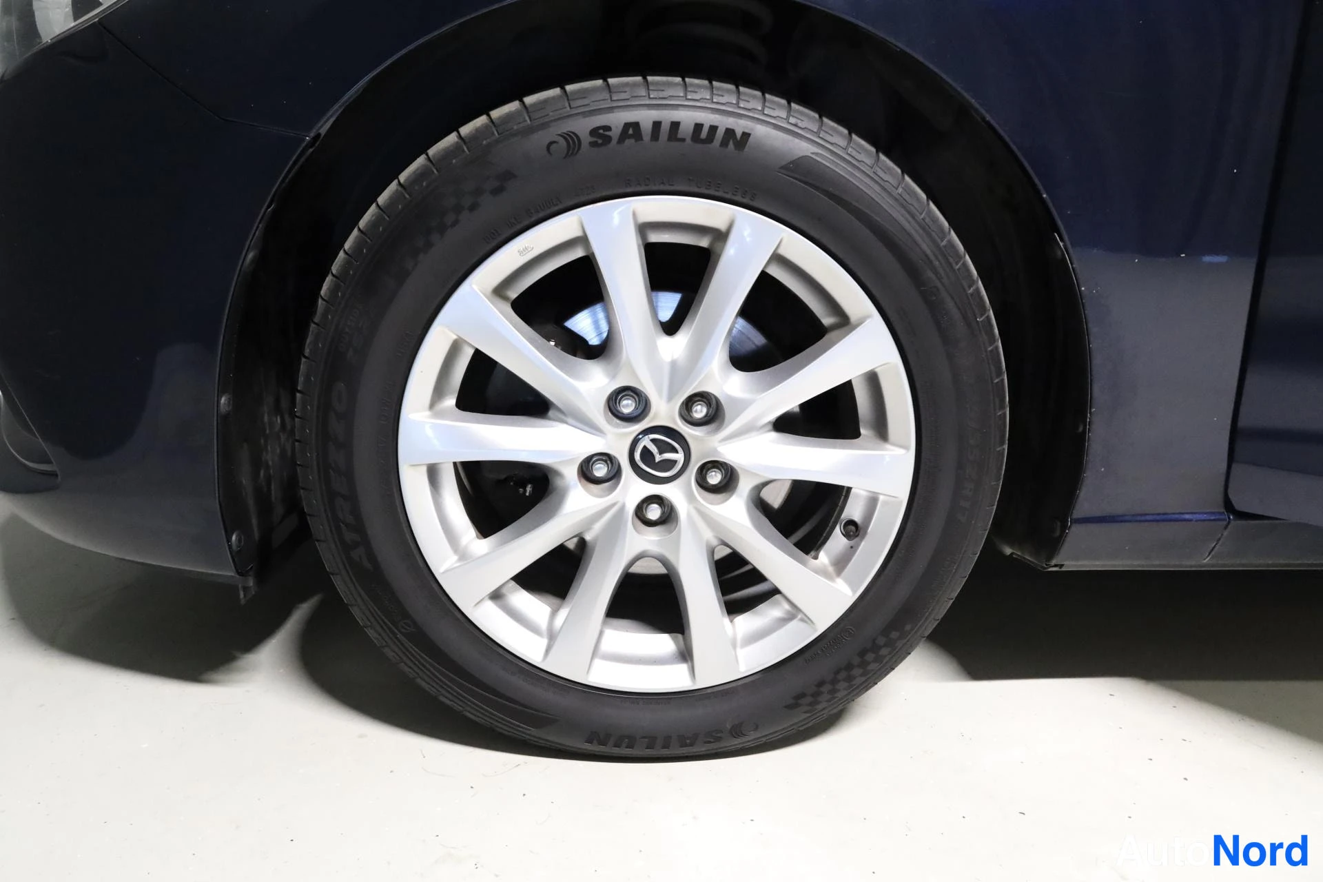 Sininen Mazda 6 2016, yksityiskohta, kuva 24