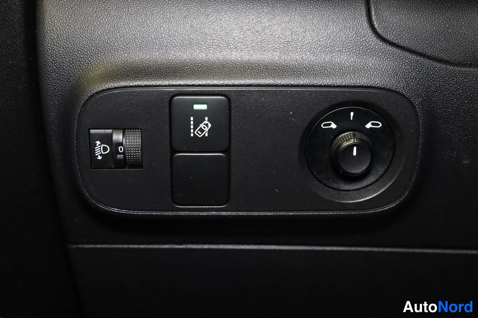 Musta Citroen C3 2018, yksityiskohta, kuva 21