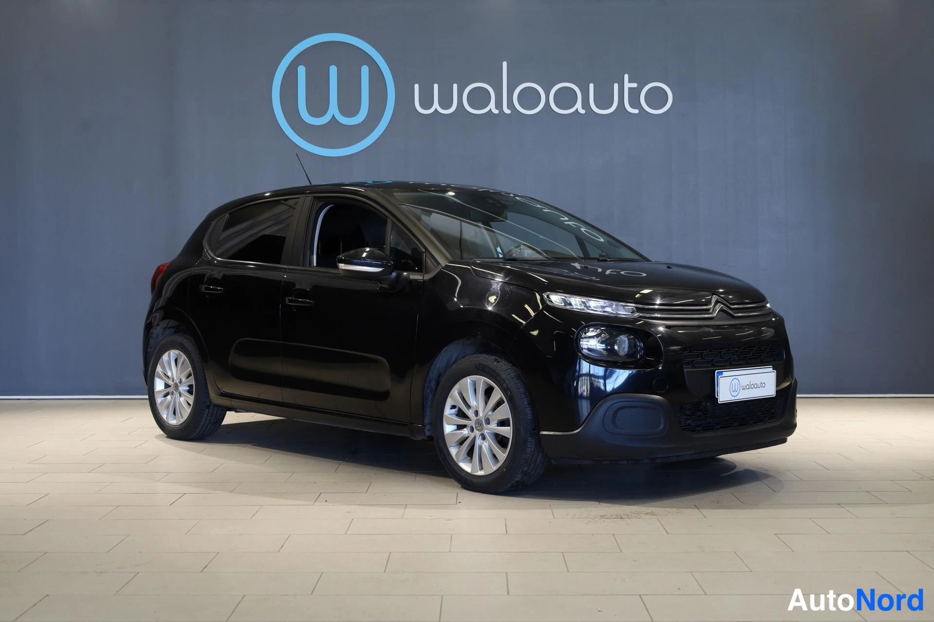 Musta Citroen C3 2018, etuviisto, keula oikealle, kuva 2