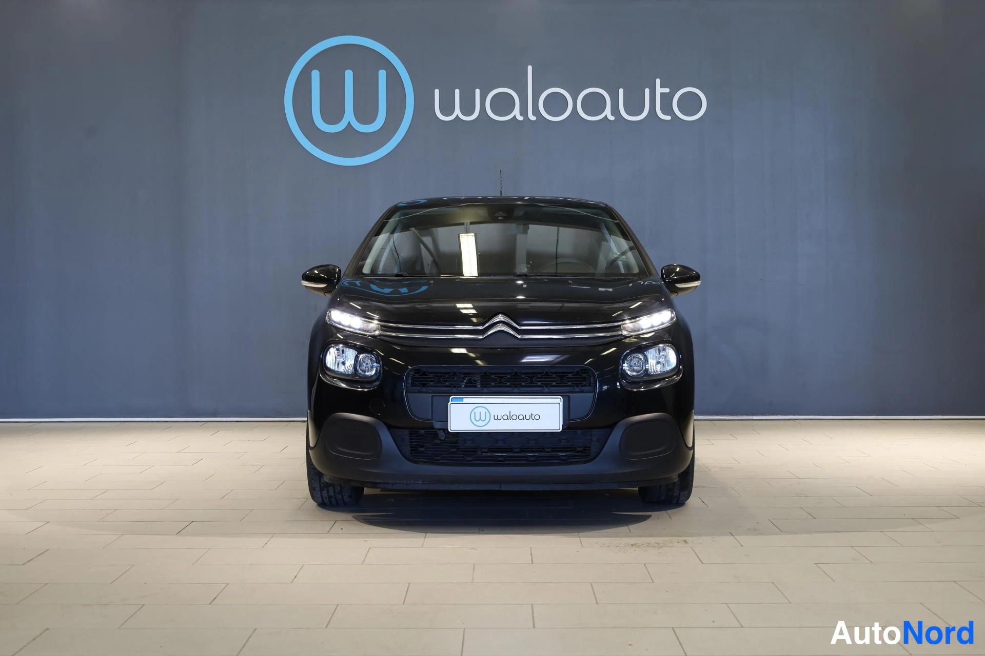 Musta Citroen C3 2018, edestä, kuva 3