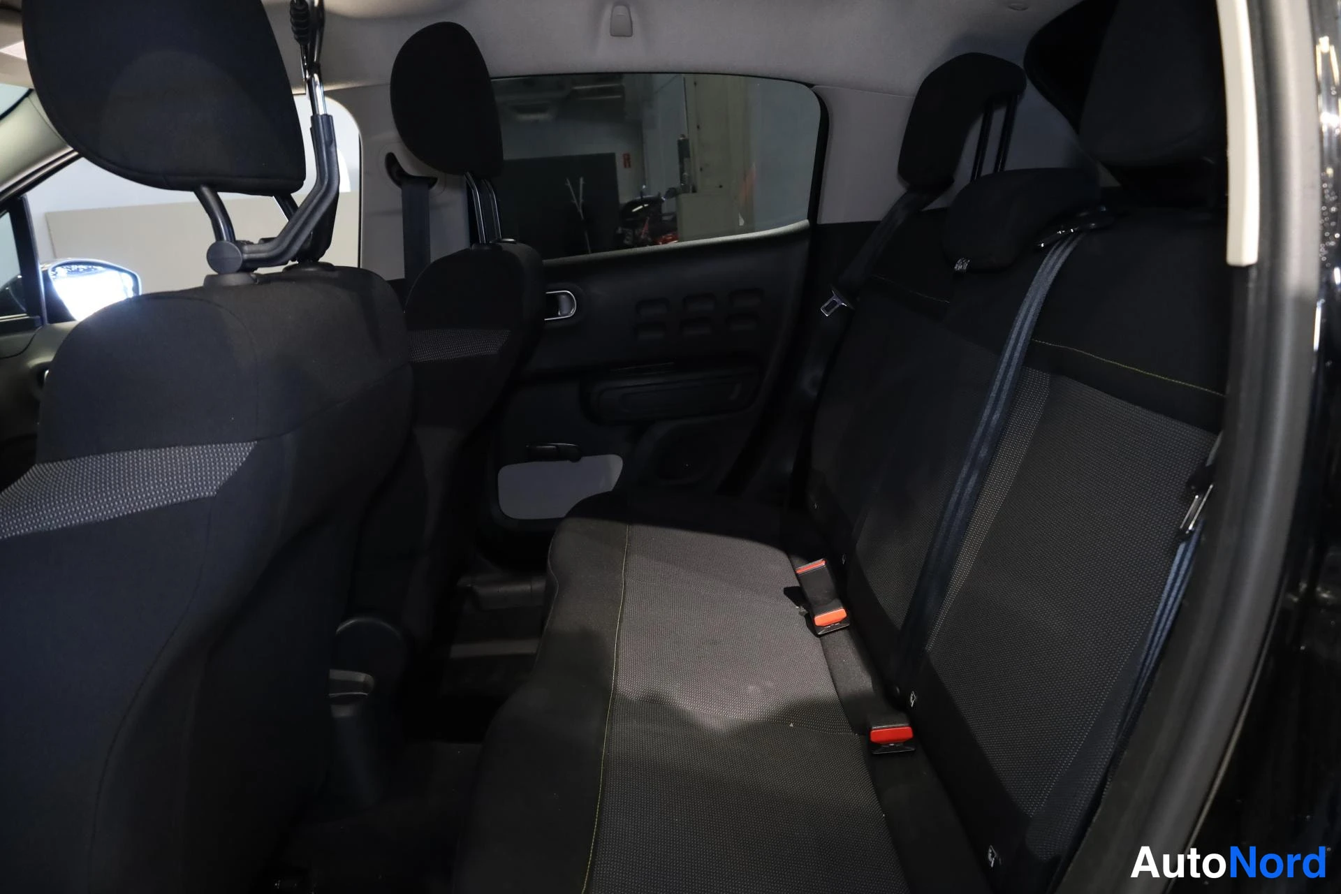 Musta Citroen C3 2018, takaistuimet, kuva 12