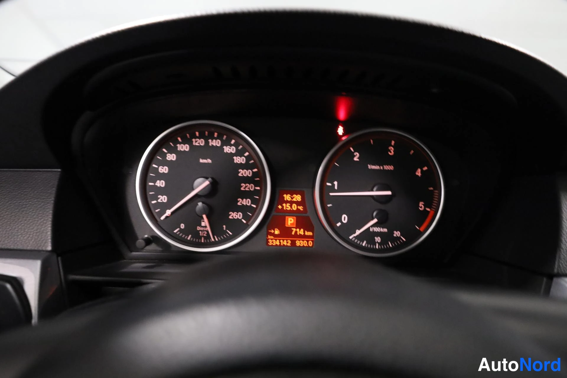 Musta BMW 520d 2009, yksityiskohta, kuva 18