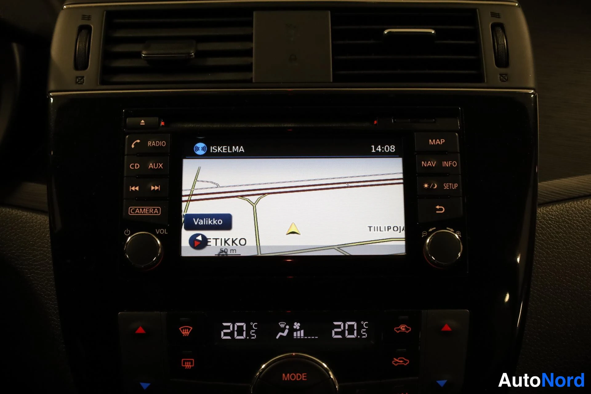 Valkoinen Nissan Pulsar 2017, yksityiskohta, kuva 20