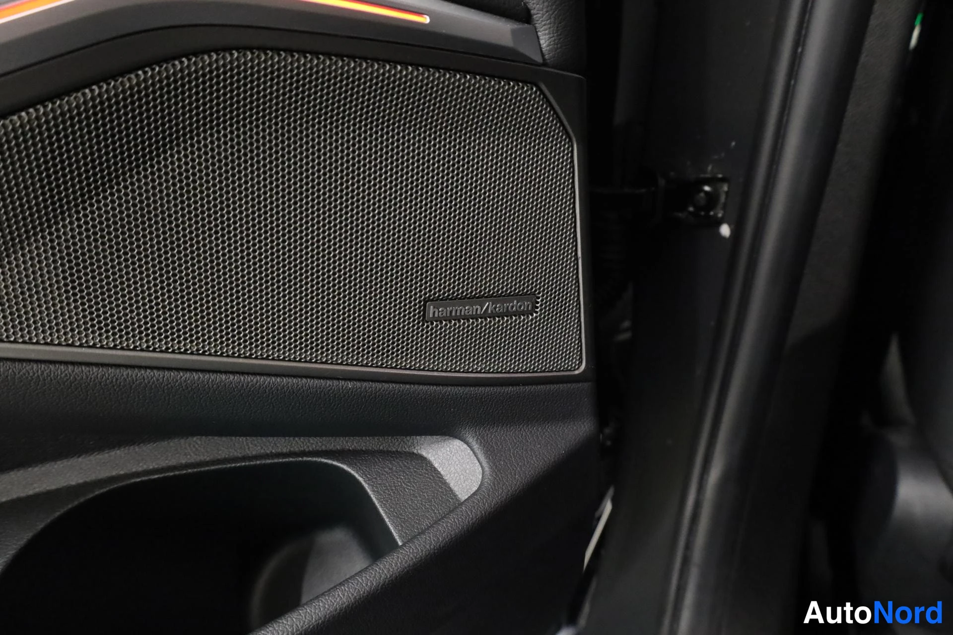 Harmaa BMW M340i xDrive 2020, yksityiskohta, kuva 33