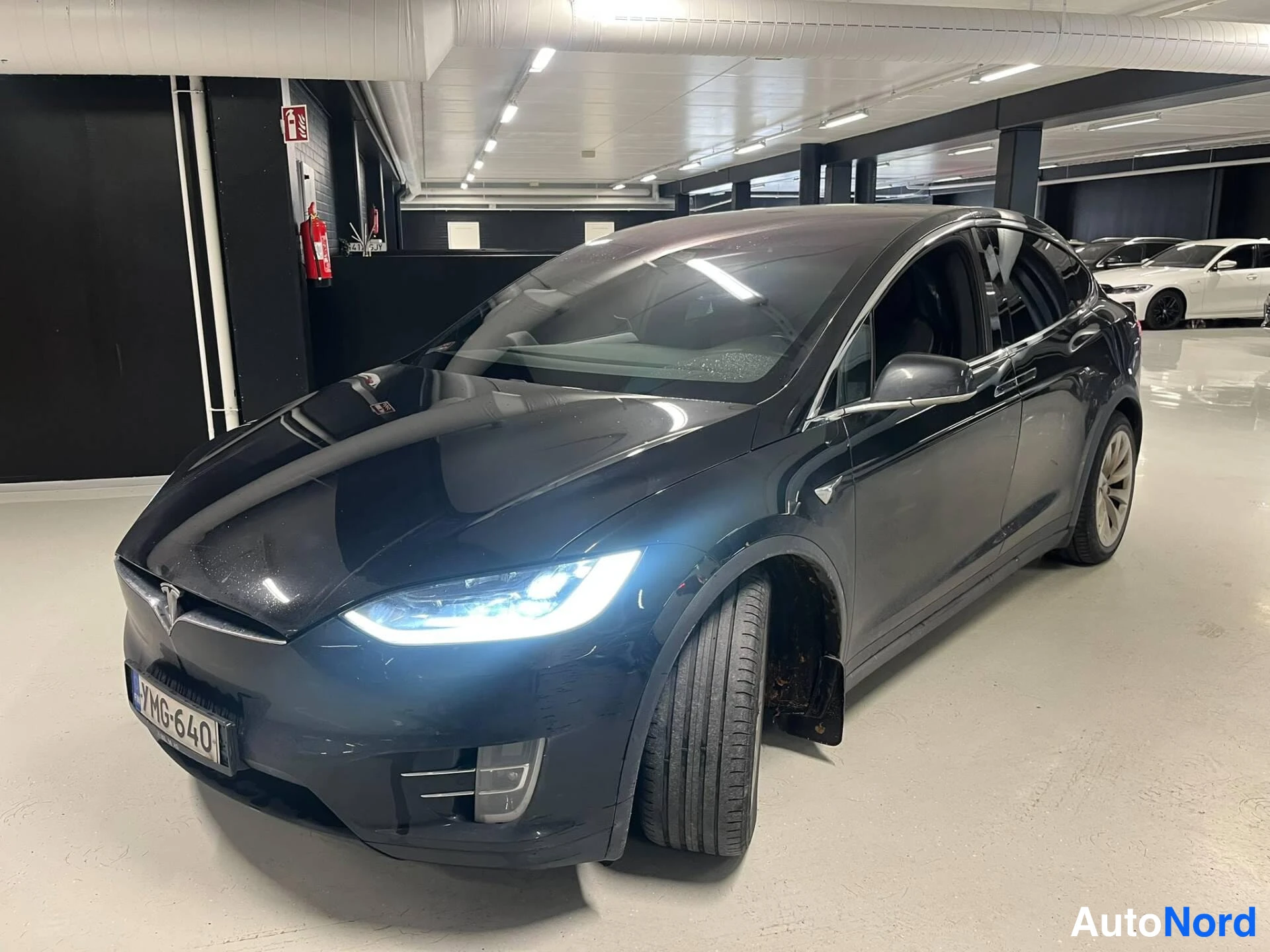 Tesla Model X 75D 2018