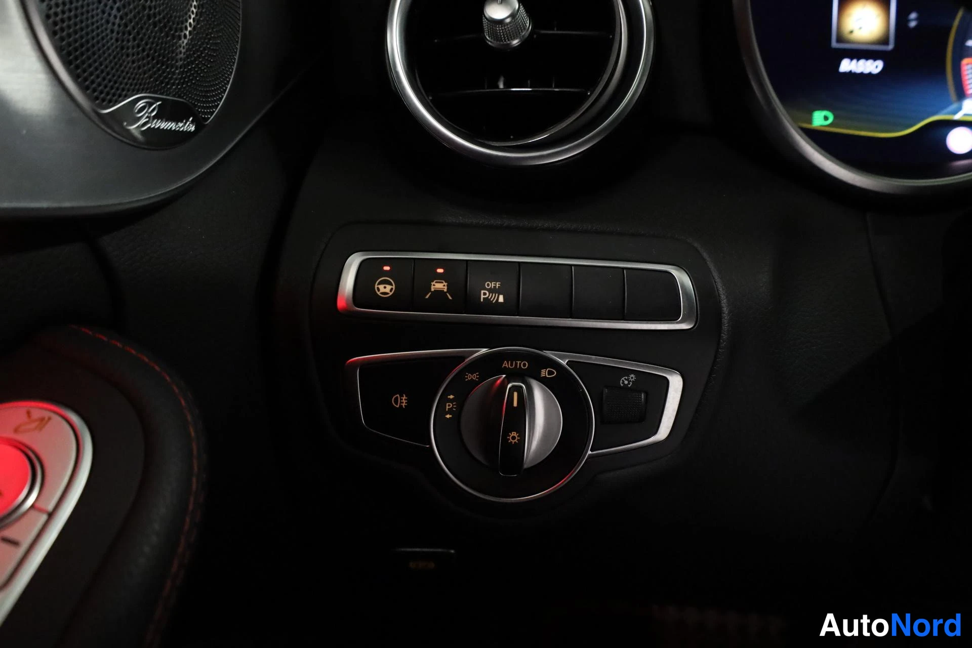 Musta Mercedes-Benz C 43 AMG 2019, yksityiskohta, kuva 27