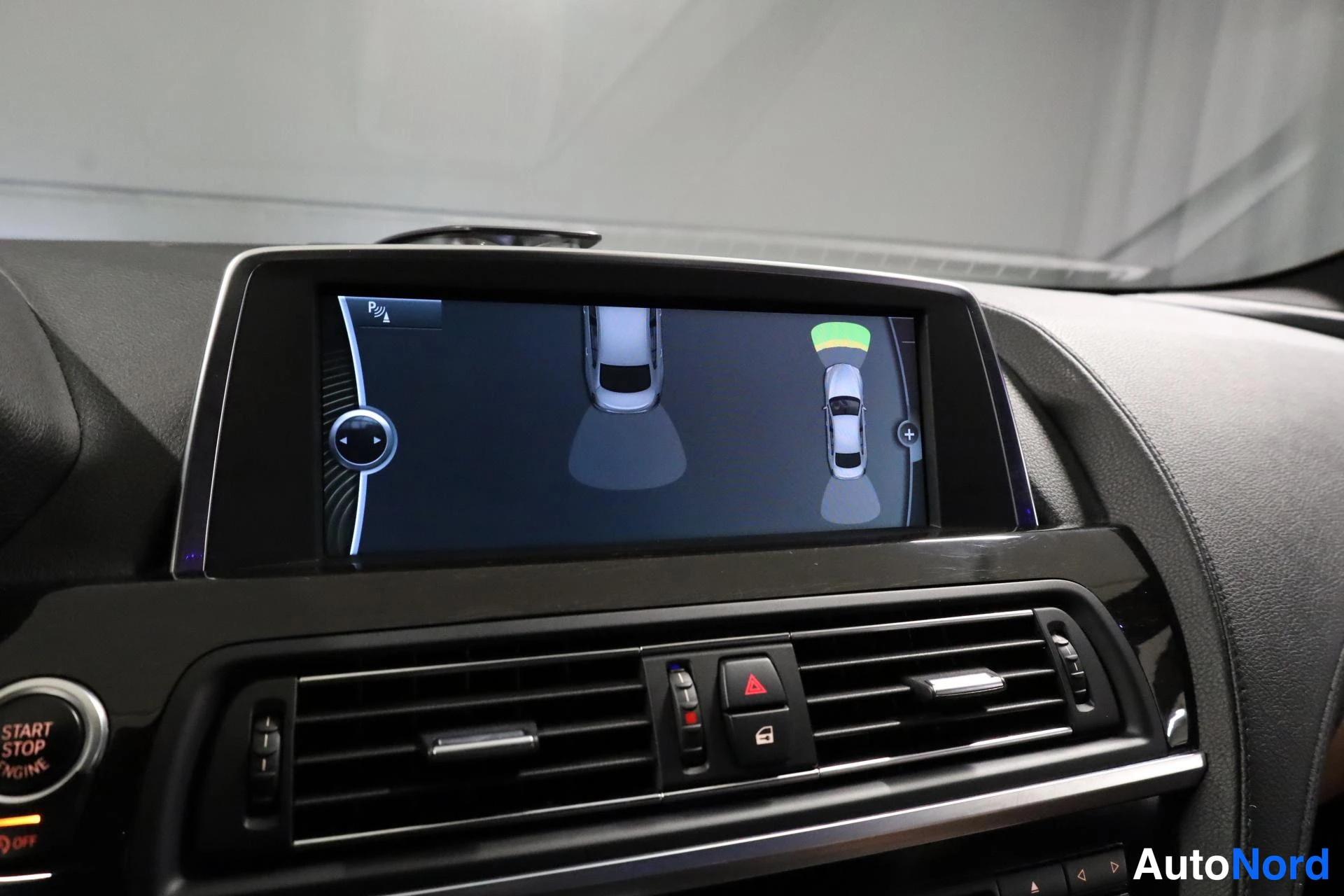 Musta BMW 650i 2012, yksityiskohta, kuva 25