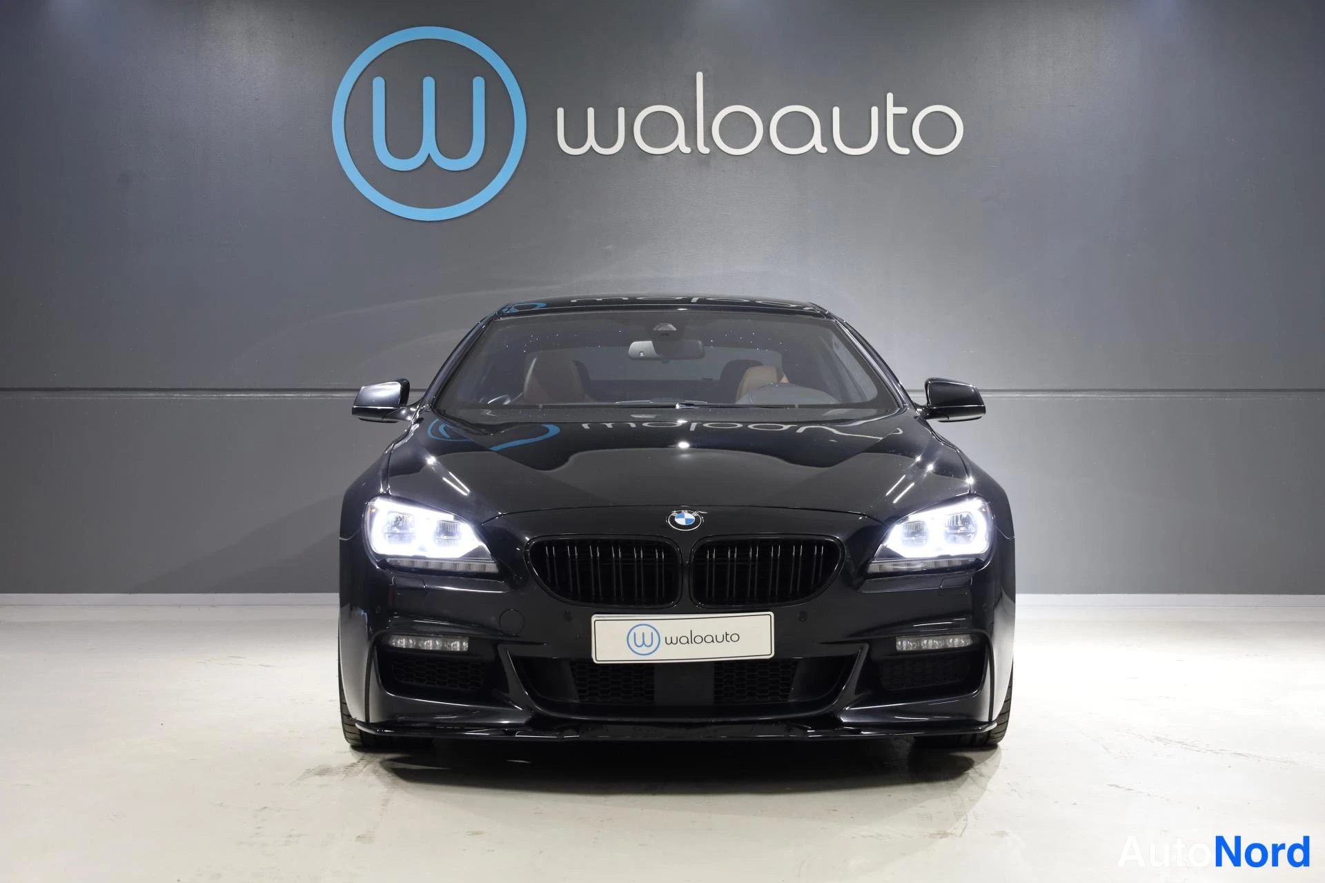 Musta BMW 650i 2012, edestä, kuva 4