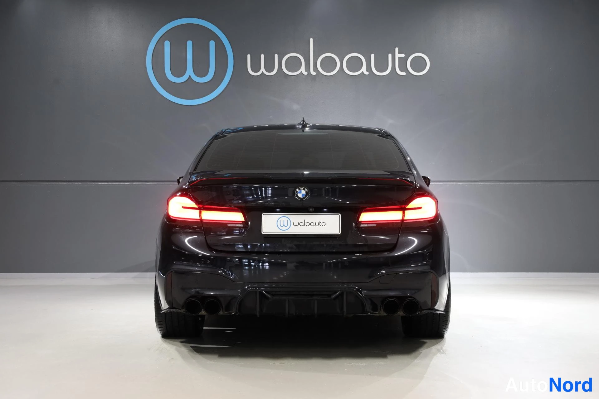 Musta BMW 530e 2019, takaa, kuva 10