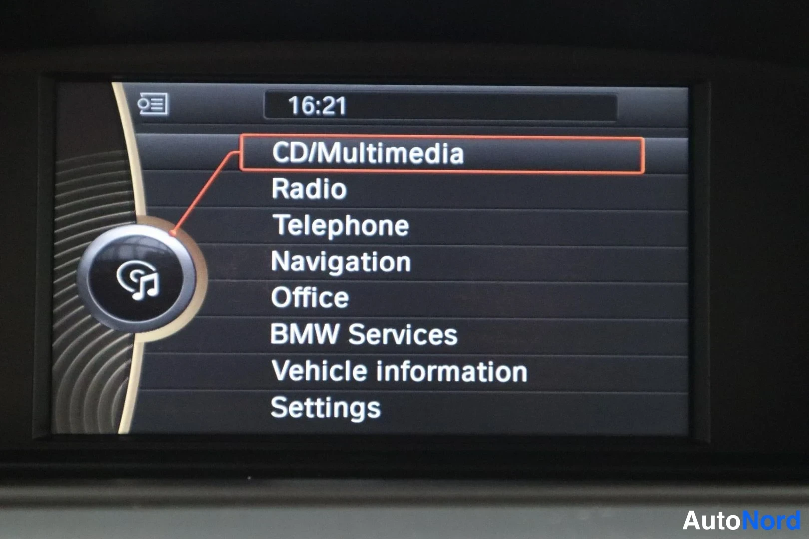 Musta BMW 320d 2011, kuva 38