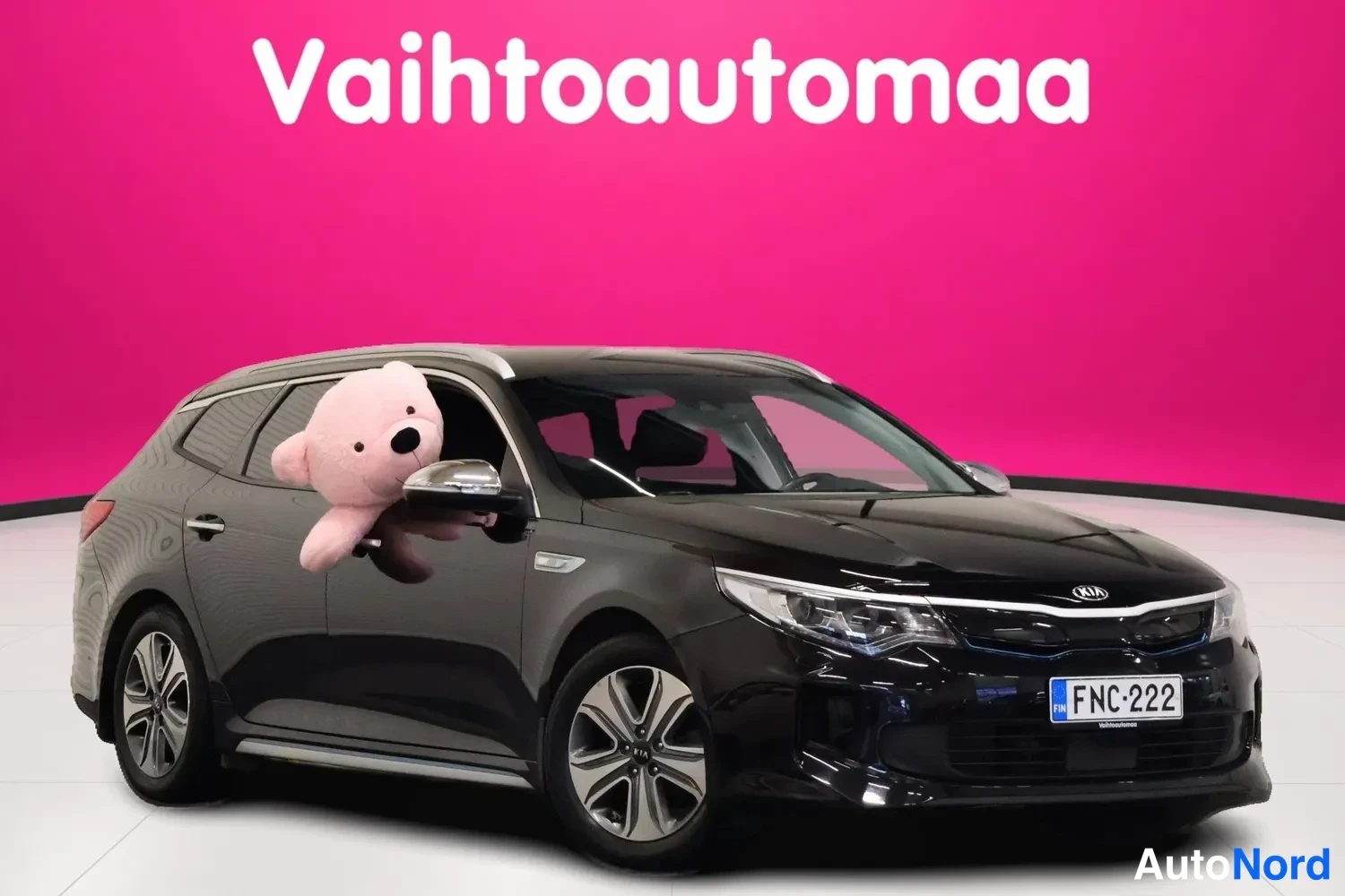 Musta Kia Optima 2018, etuviisto, keula oikealle, kuva 3