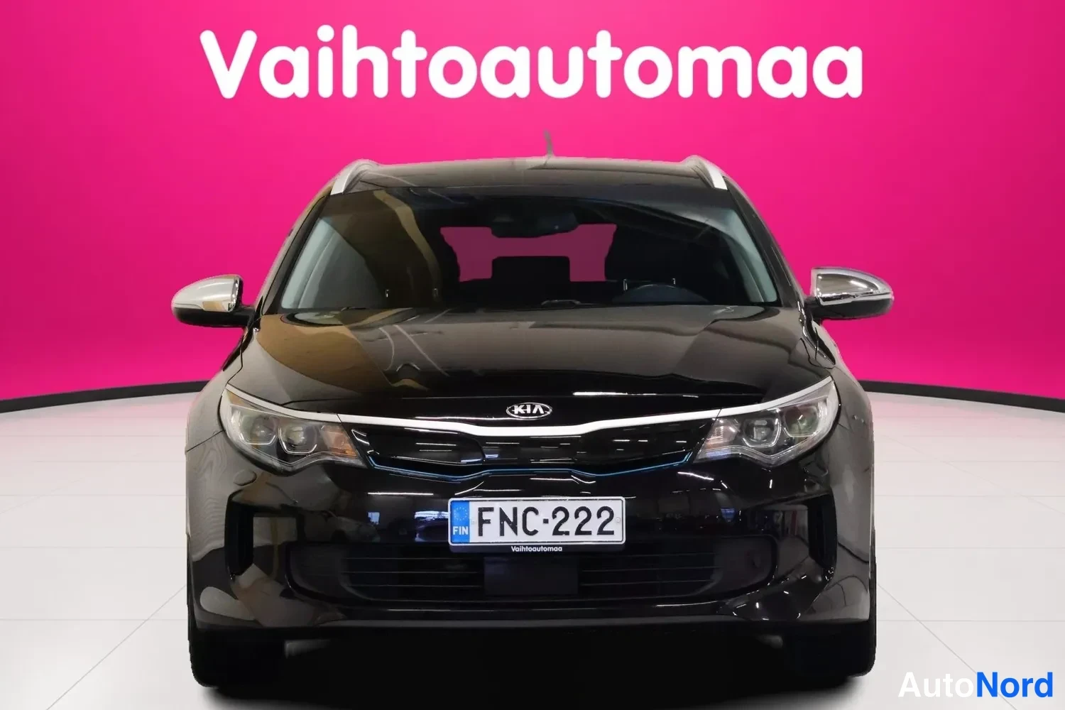Musta Kia Optima 2018, edestä, kuva 4