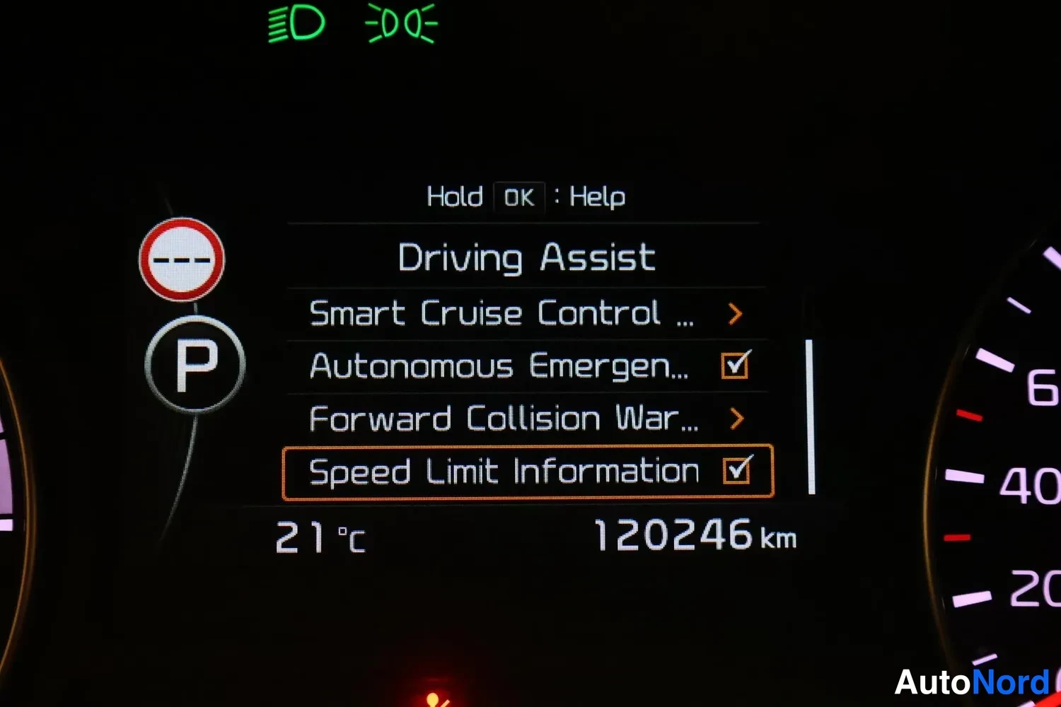 Musta Kia Optima 2018, yksityiskohta, kuva 15