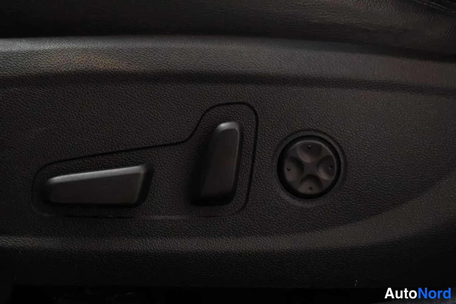 Musta Kia Optima 2018, yksityiskohta, kuva 26
