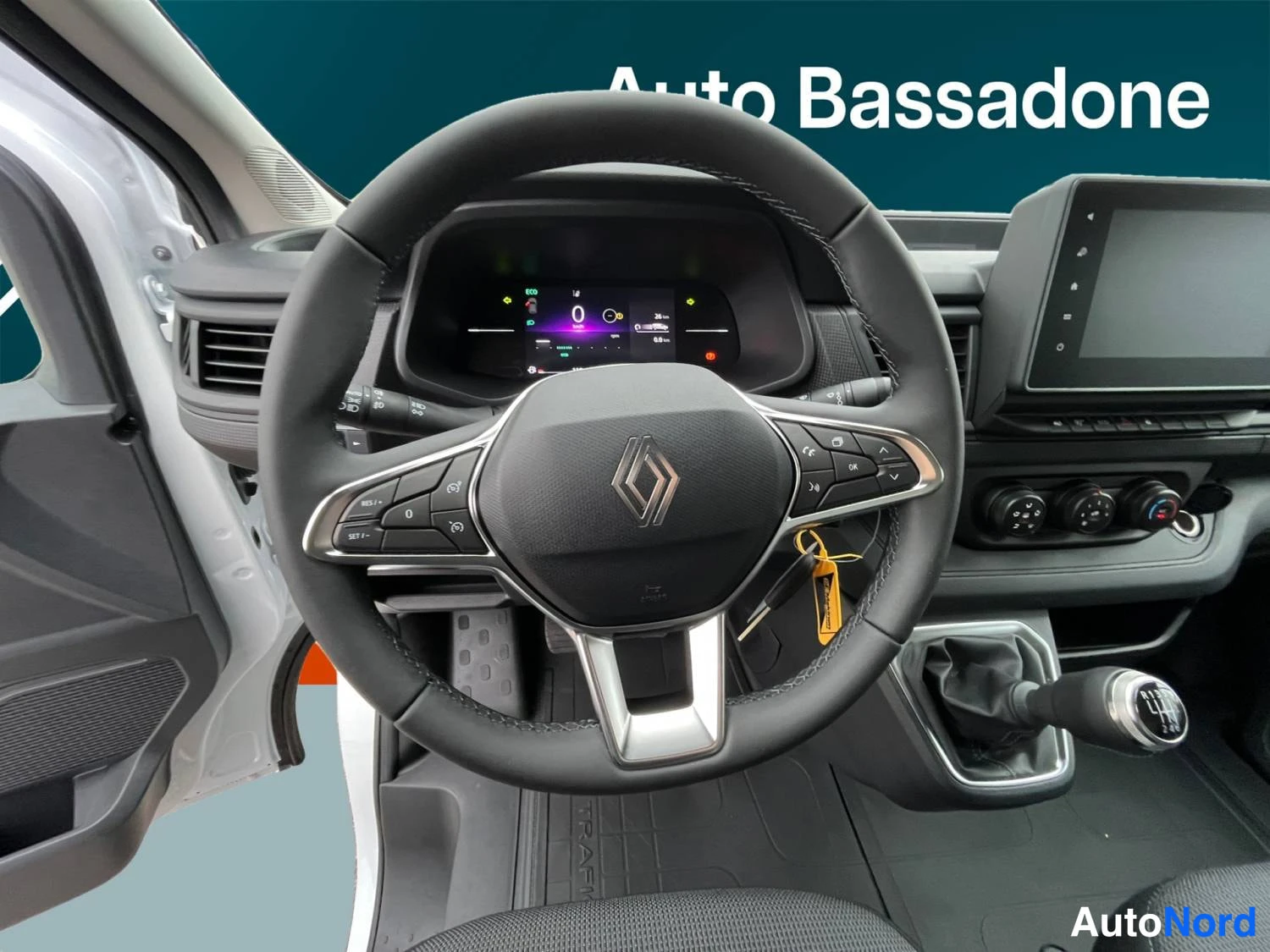 Valkoinen Renault Trafic 2026, yksityiskohta, kuva 16