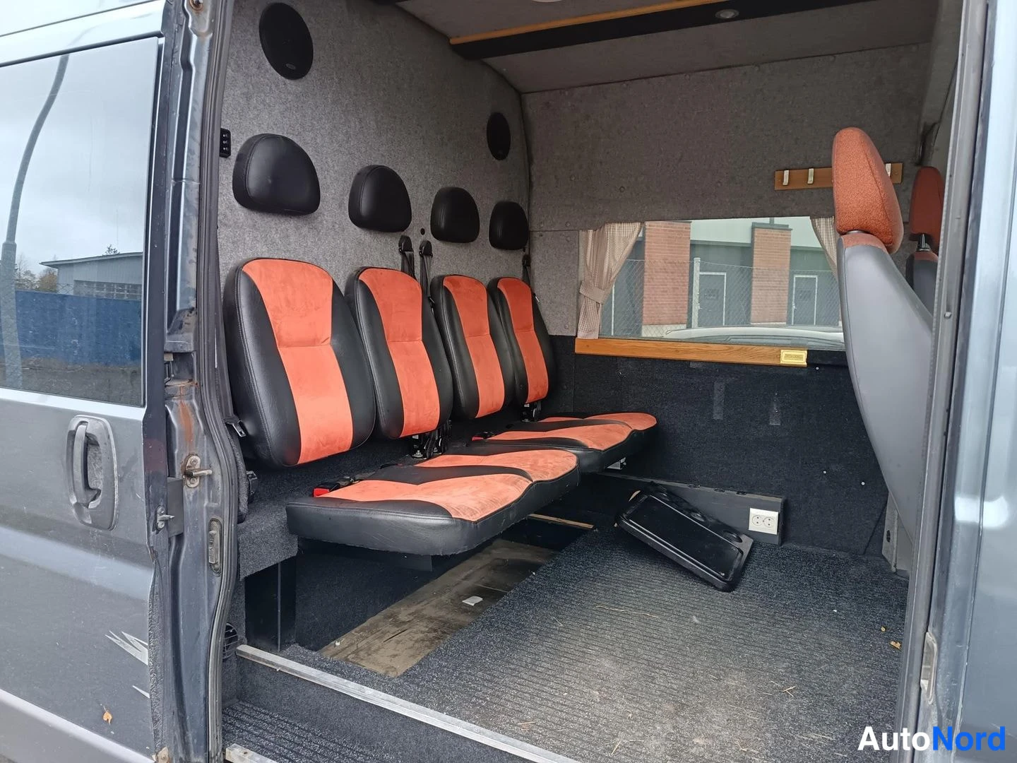 Harmaa Fiat Ducato 2008, takaistuimet, kuva 5