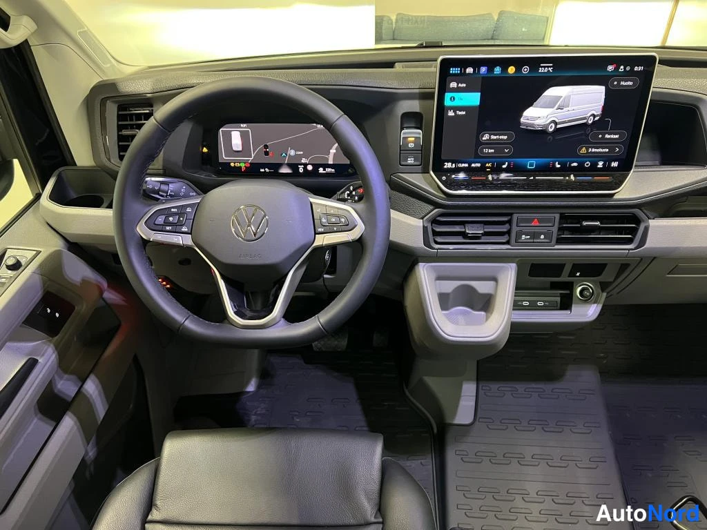 Musta Volkswagen Crafter 2026, ohjaamo, kuva 8