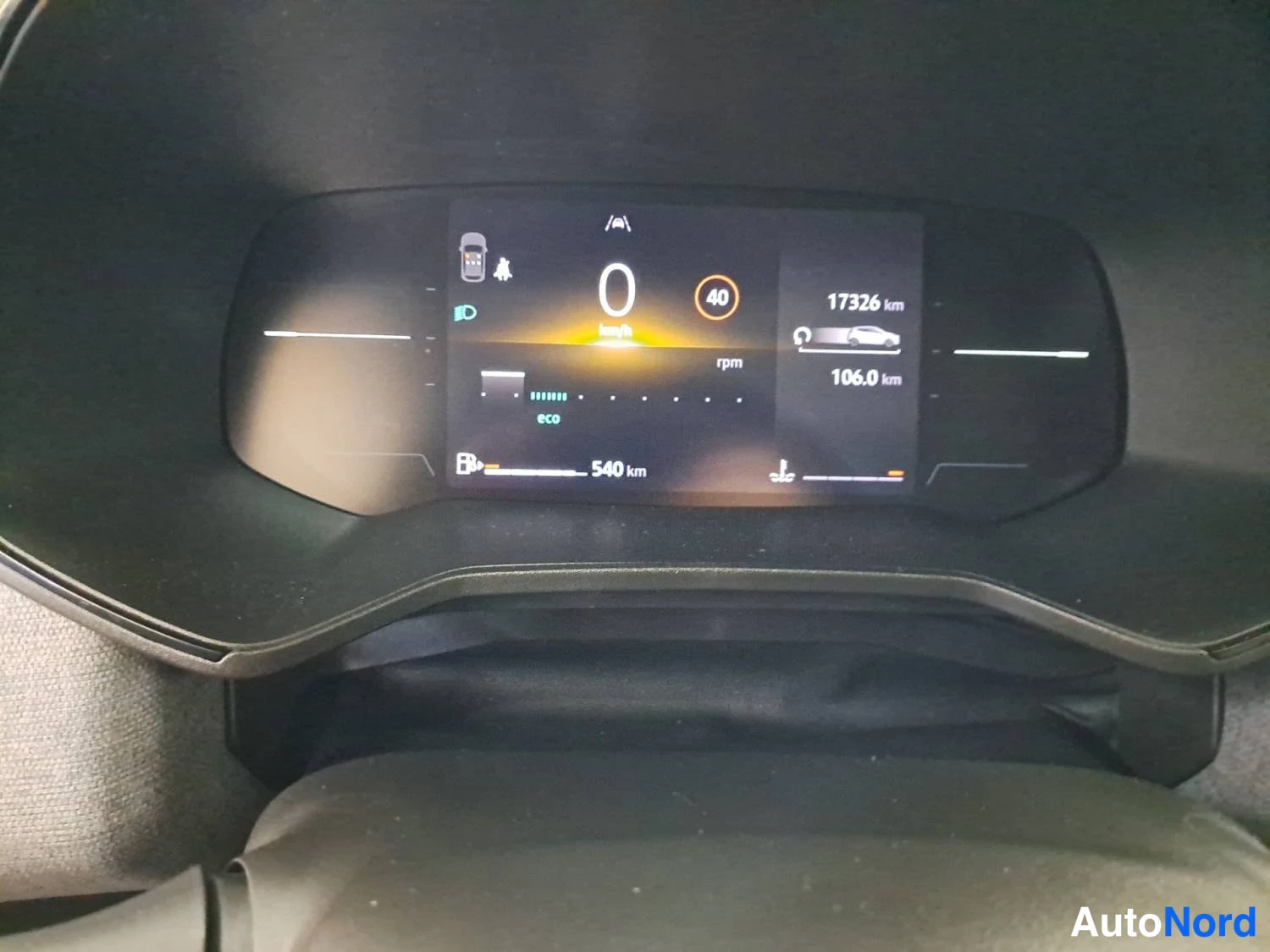 Valkoinen Renault Clio 2025, yksityiskohta, kuva 18