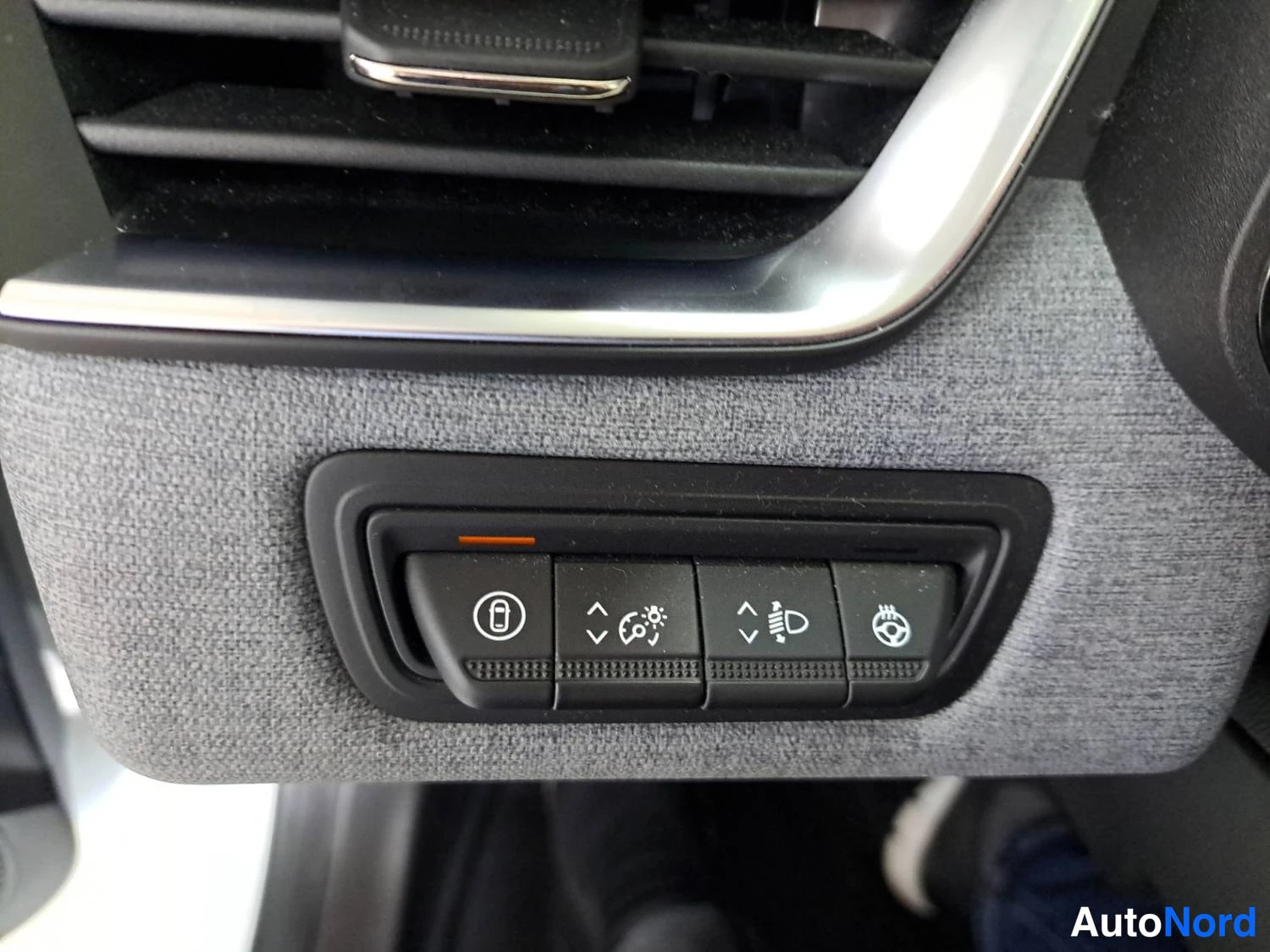 Valkoinen Renault Clio 2025, yksityiskohta, kuva 22