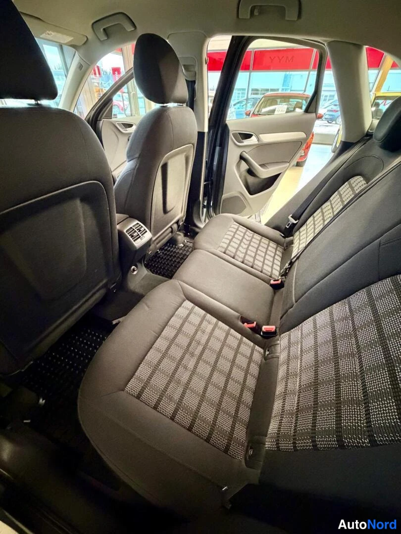 Audi Q3 2014, takaistuimet, kuva 14