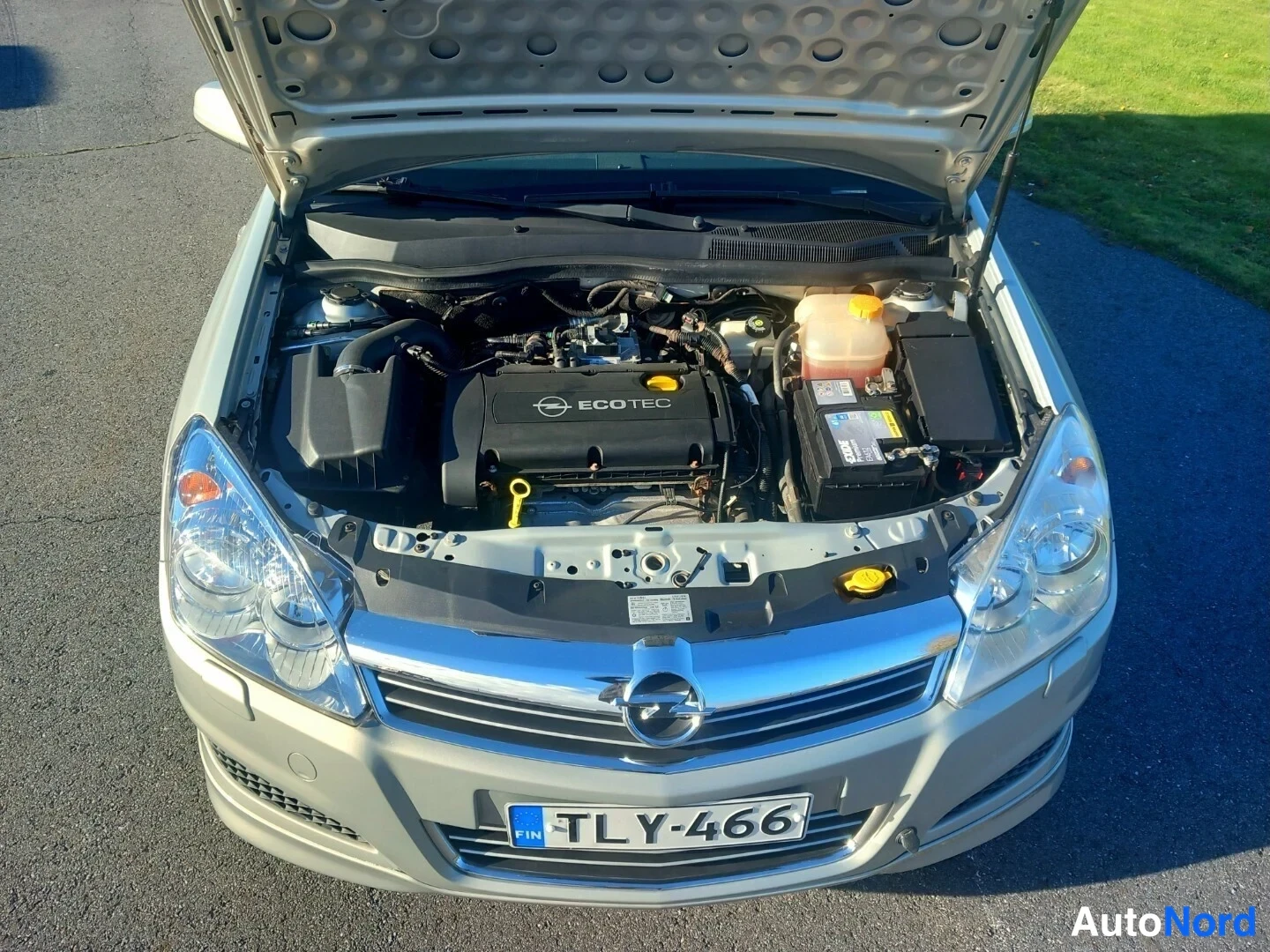 Beige Opel Astra OPC 2007, moottoritila, kuva 22