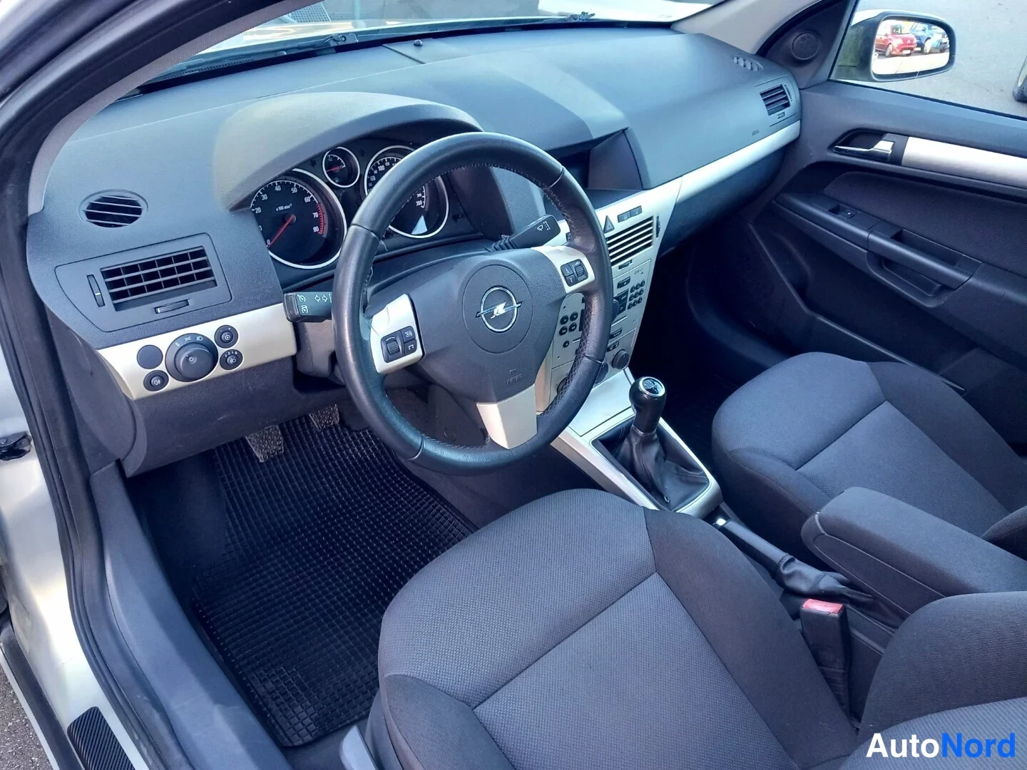 Beige Opel Astra OPC 2007, ohjaamo, kuva 15
