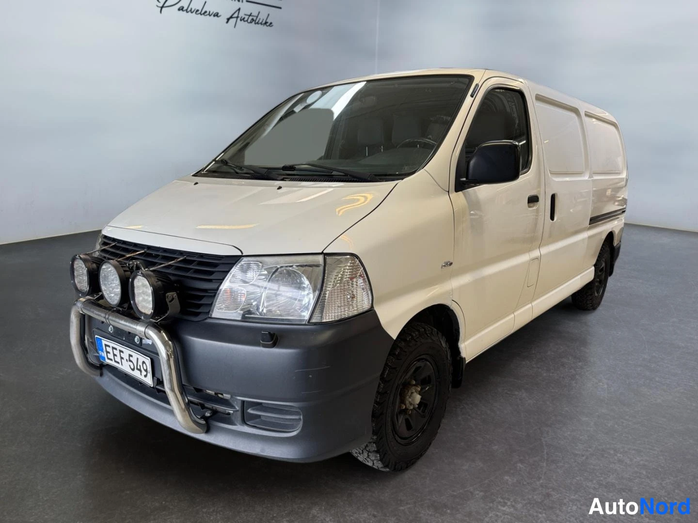 Toyota Hiace 2,5 D-4D 117 5ov 4WD 2006