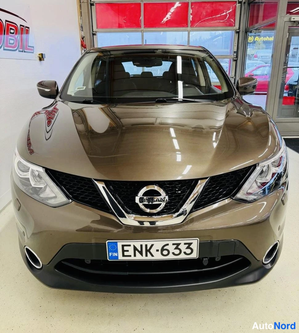 Ruskea Nissan Qashqai 2015, edestä, kuva 3