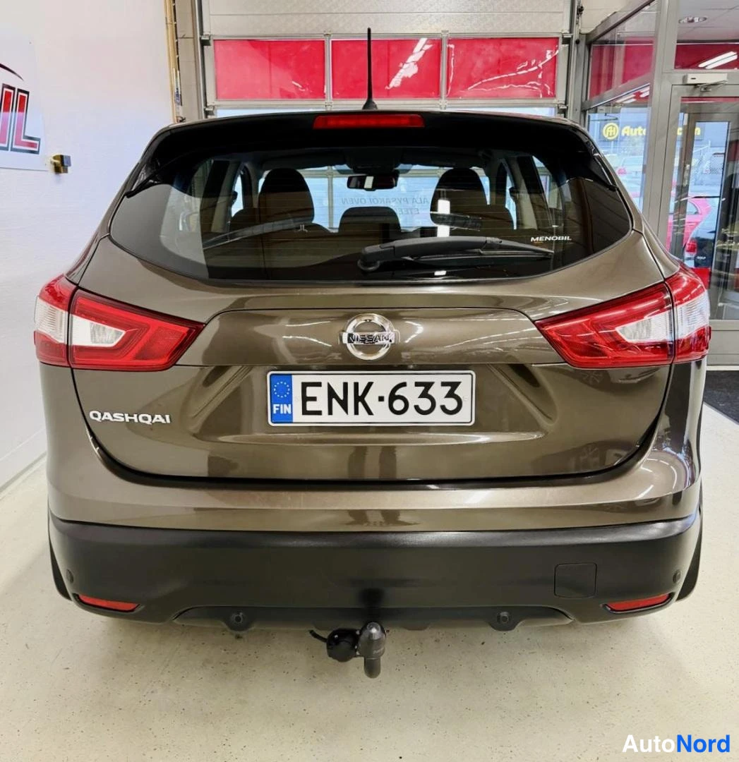 Ruskea Nissan Qashqai 2015, takaa, kuva 8