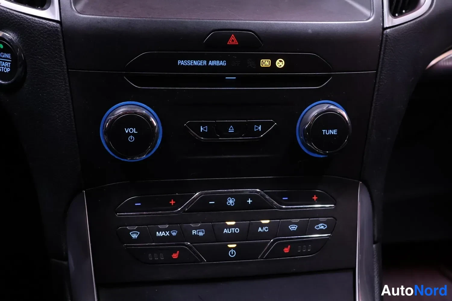 Musta Ford S-MAX 2017, yksityiskohta, kuva 22