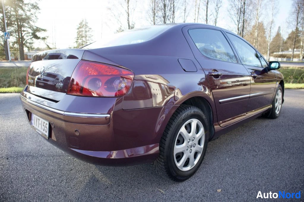 Punainen Peugeot 407 2009, kuva 13