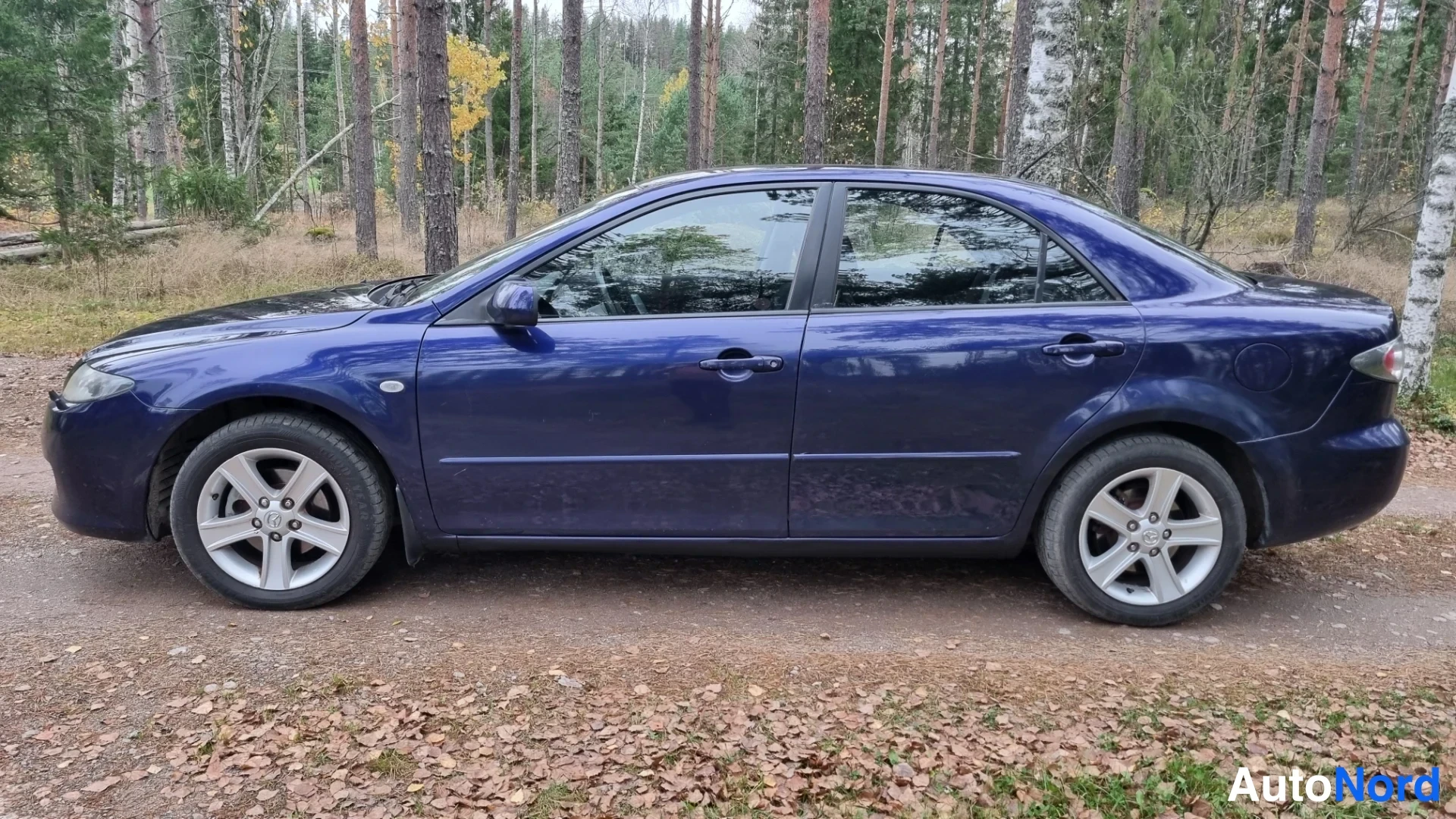 Violetti Mazda 6 2006, sivulta, kuva 4