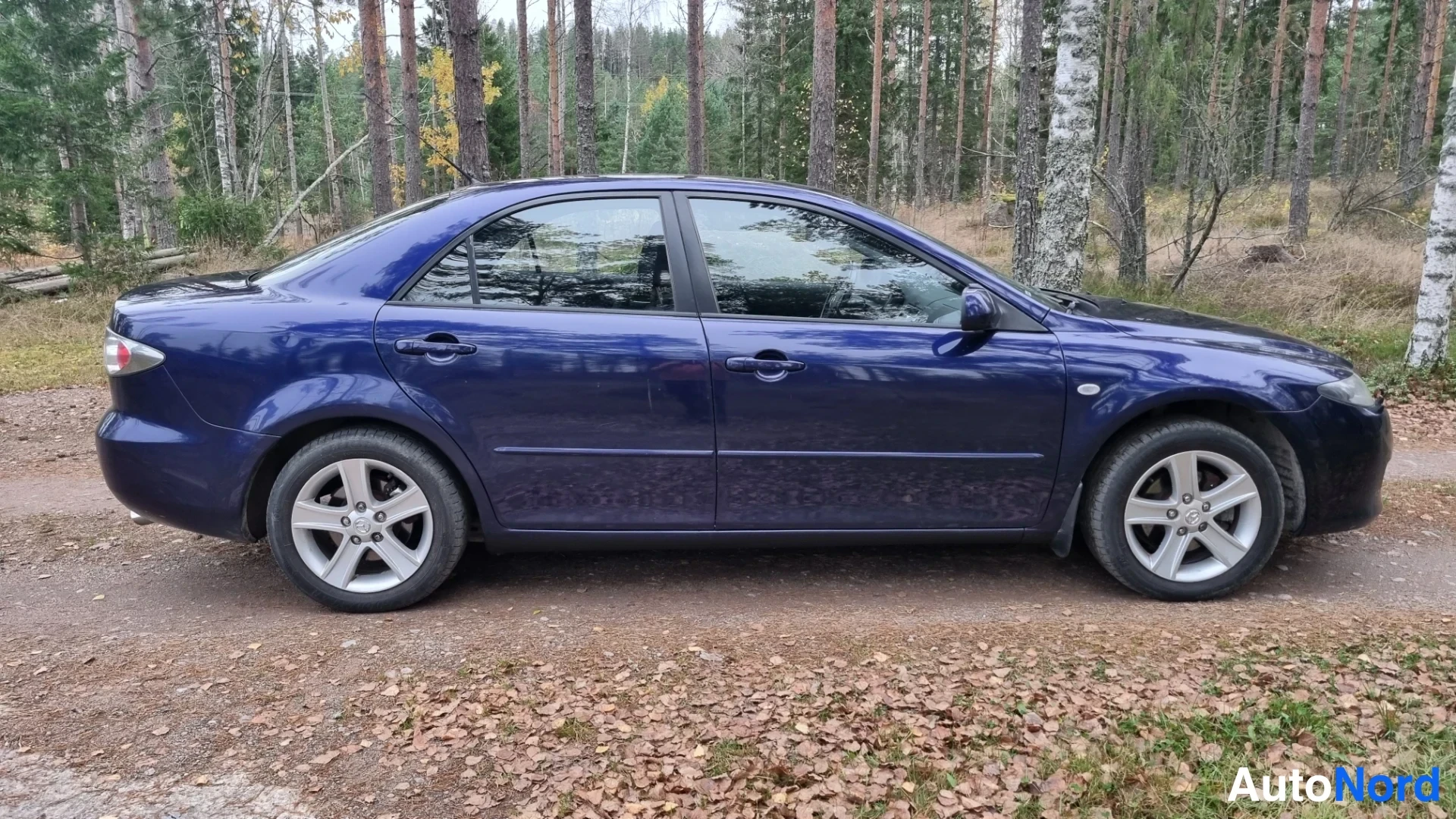 Violetti Mazda 6 2006, sivulta, kuva 5