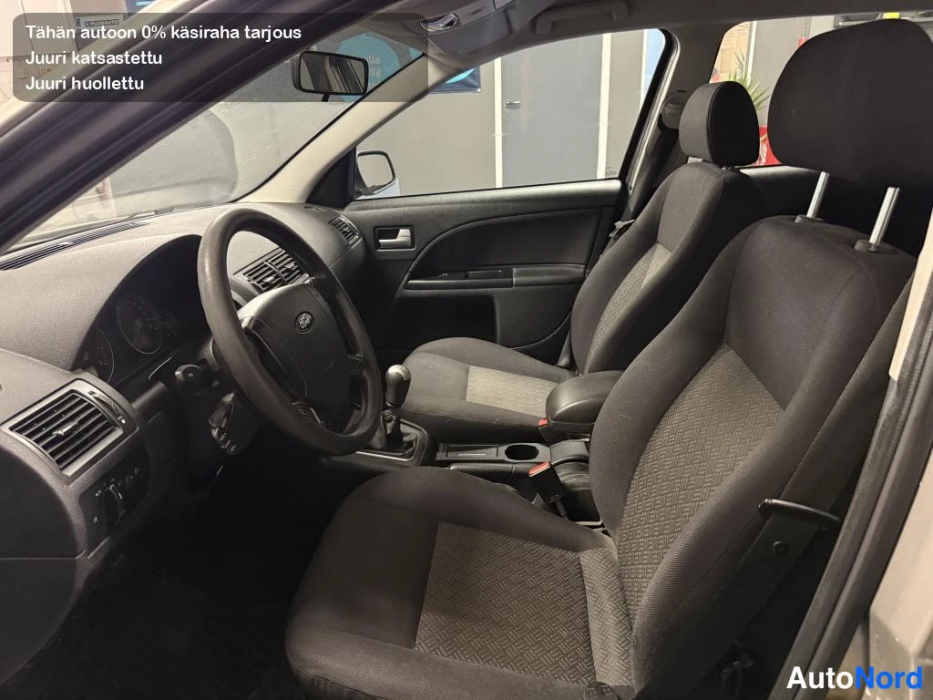 Ruskea Ford Mondeo 2004, etuistuimet, kuva 9