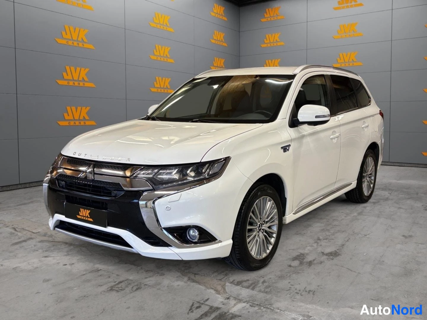 Mitsubishi Outlander PHEV Instyle Navi 2020