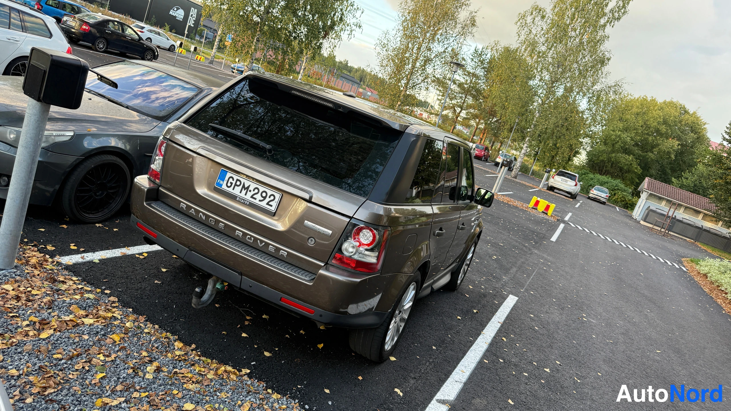 Ruskea Land Rover RANGE ROVER SPORT 2012, takaviisto, kuva 5