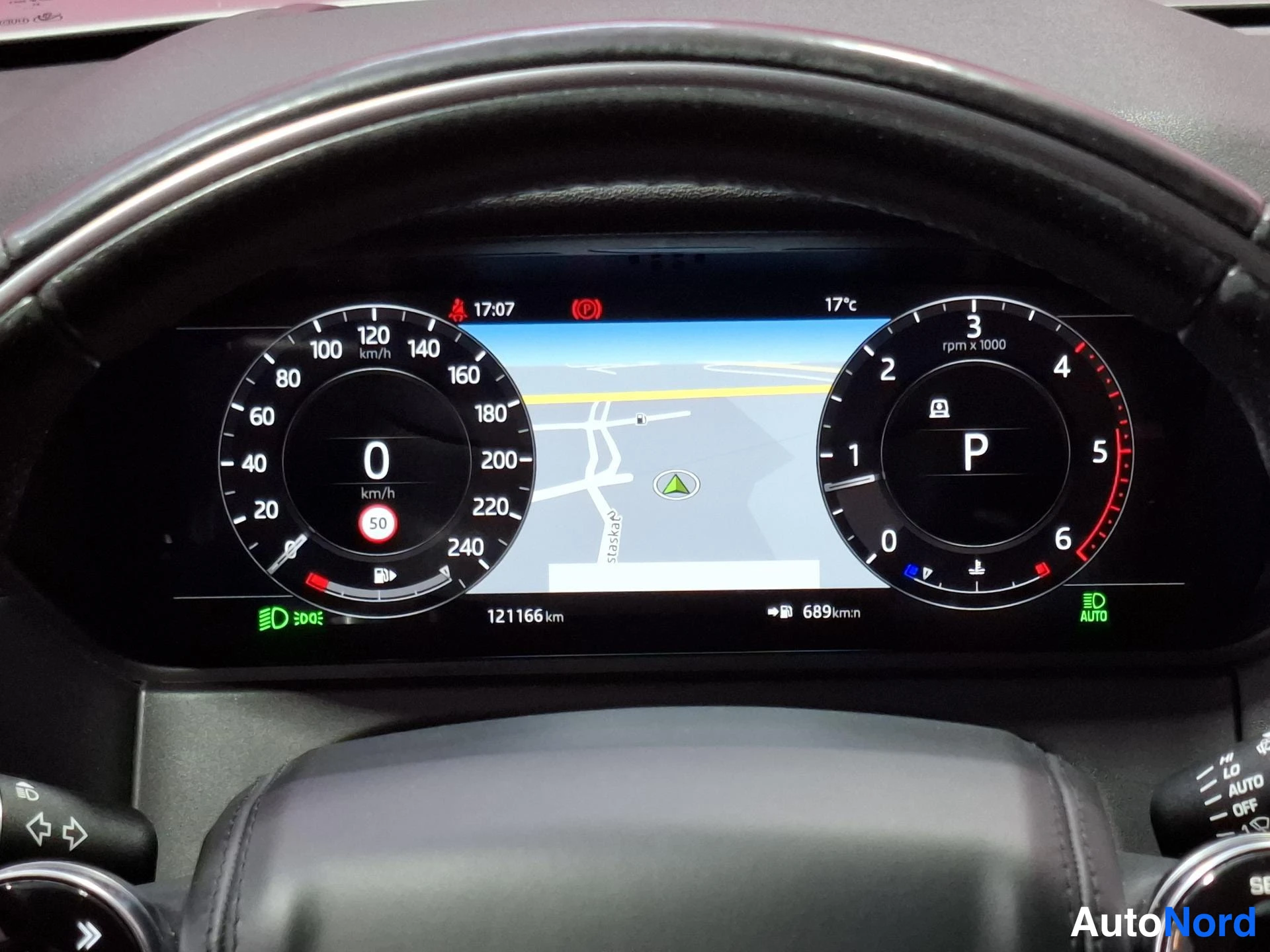 Harmaa Land Rover Range Rover Velar 2017, yksityiskohta, kuva 15
