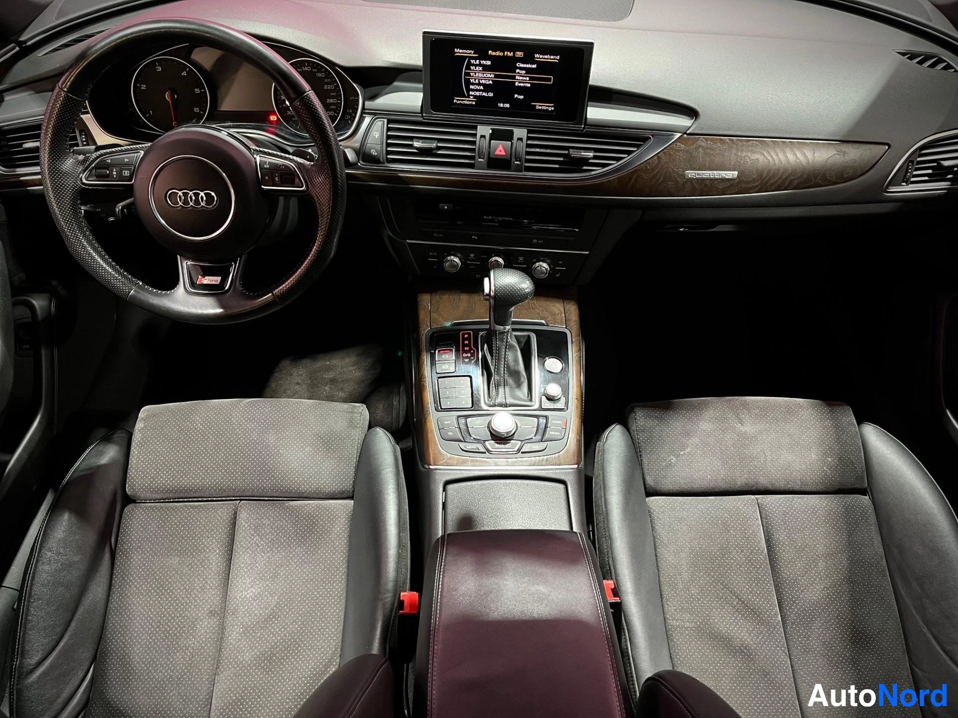 Grey Audi A6 2013, cockpit, photo 7